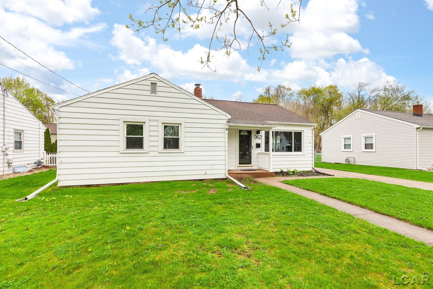 962 Vine Street, Adrian, MI 49221 — Photo 36