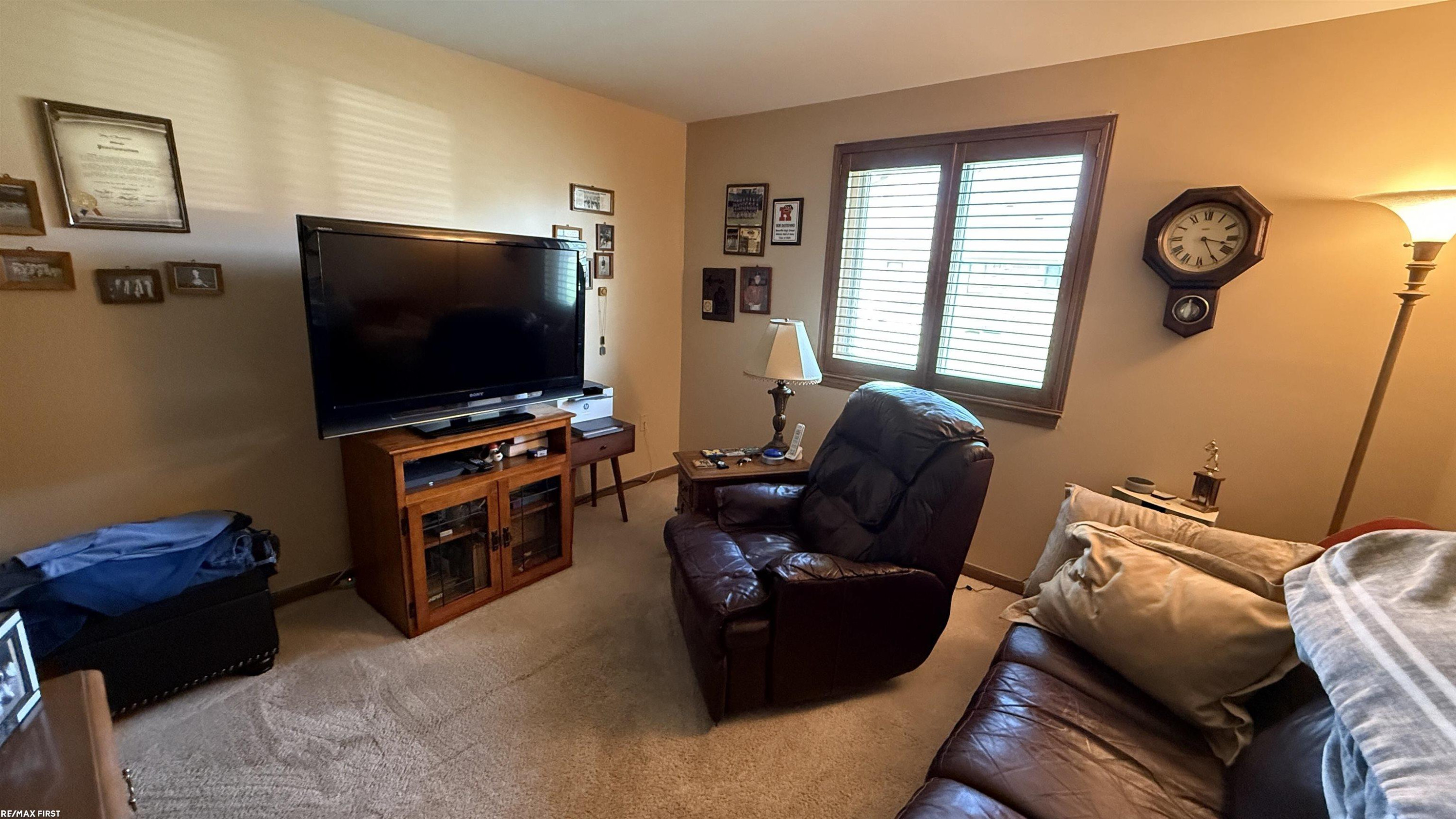 34300 Sycamore Drive, Fraser, MI 48026 — Photo 9