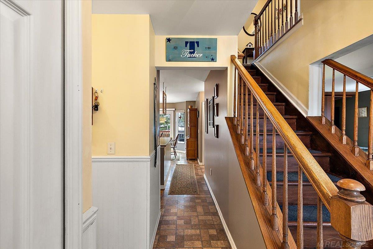 741 Inverness Drive, Oxford, MI 48371 — Photo 3