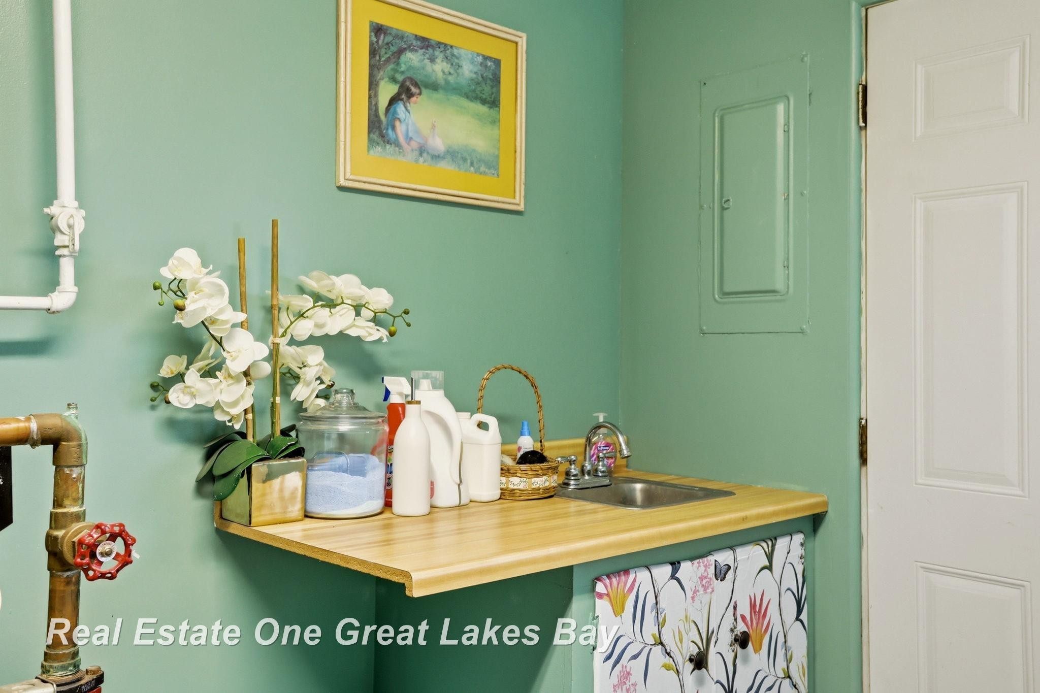 420 S Johnson Street, Merrill, MI 48637 — Photo 26