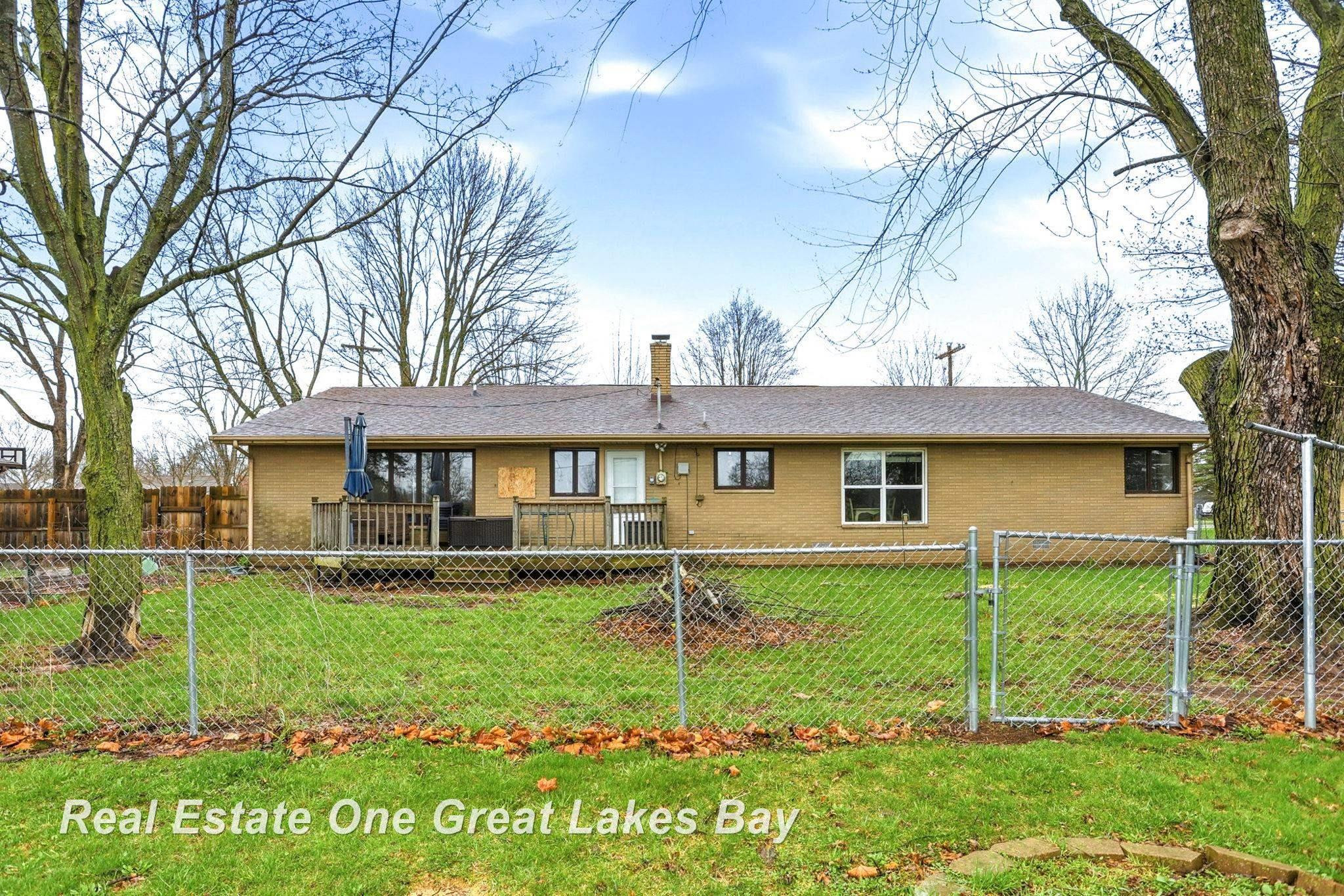 420 S Johnson Street, Merrill, MI 48637 — Photo 35