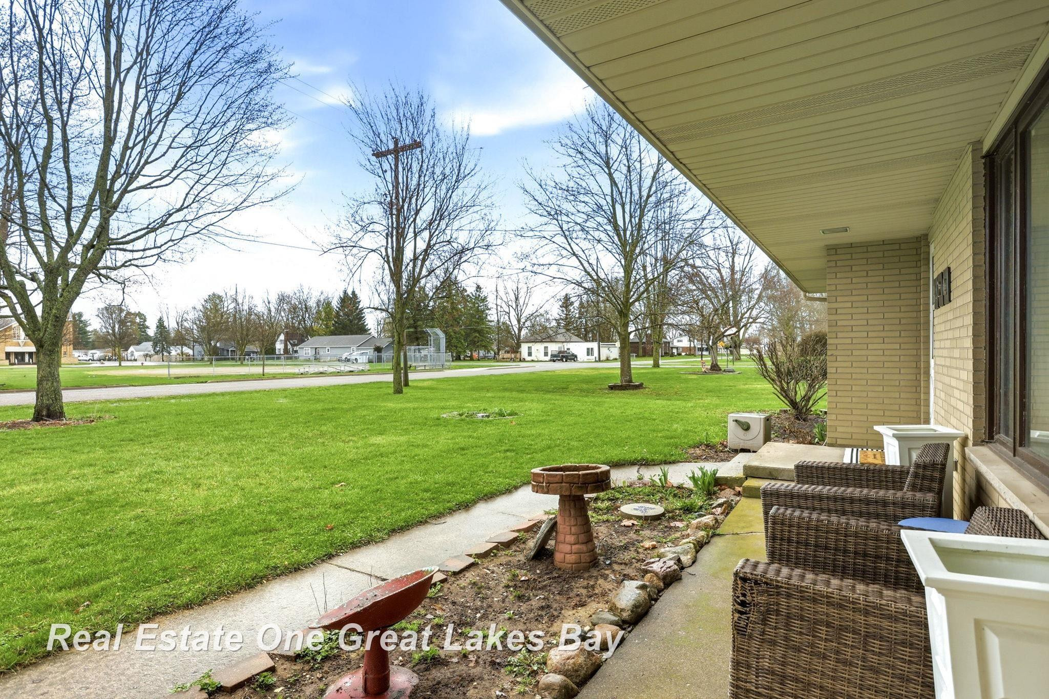 420 S Johnson Street, Merrill, MI 48637 — Photo 42