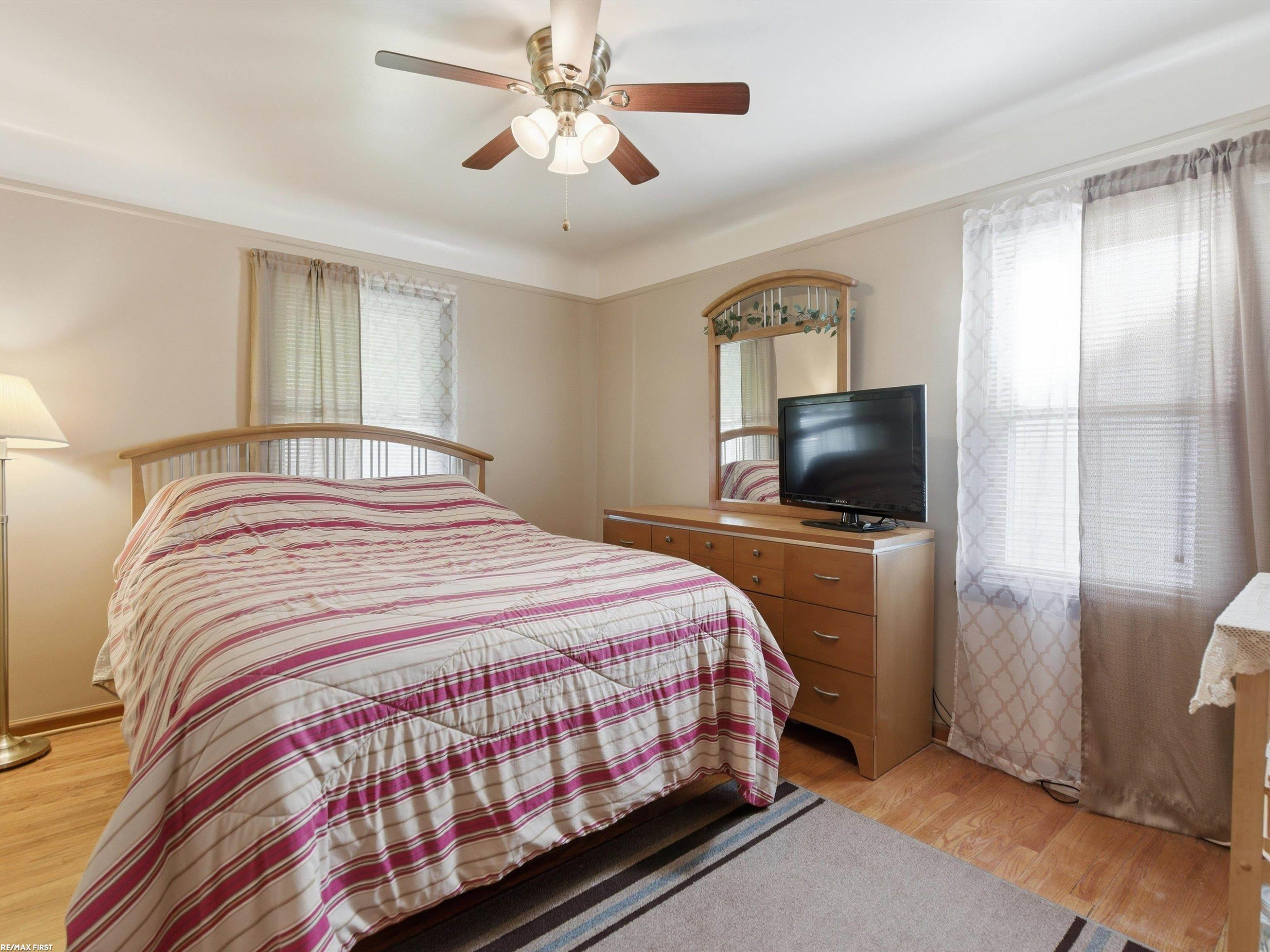 7399 Mckinley Avenue, Center Line, MI 48015 — Photo 13
