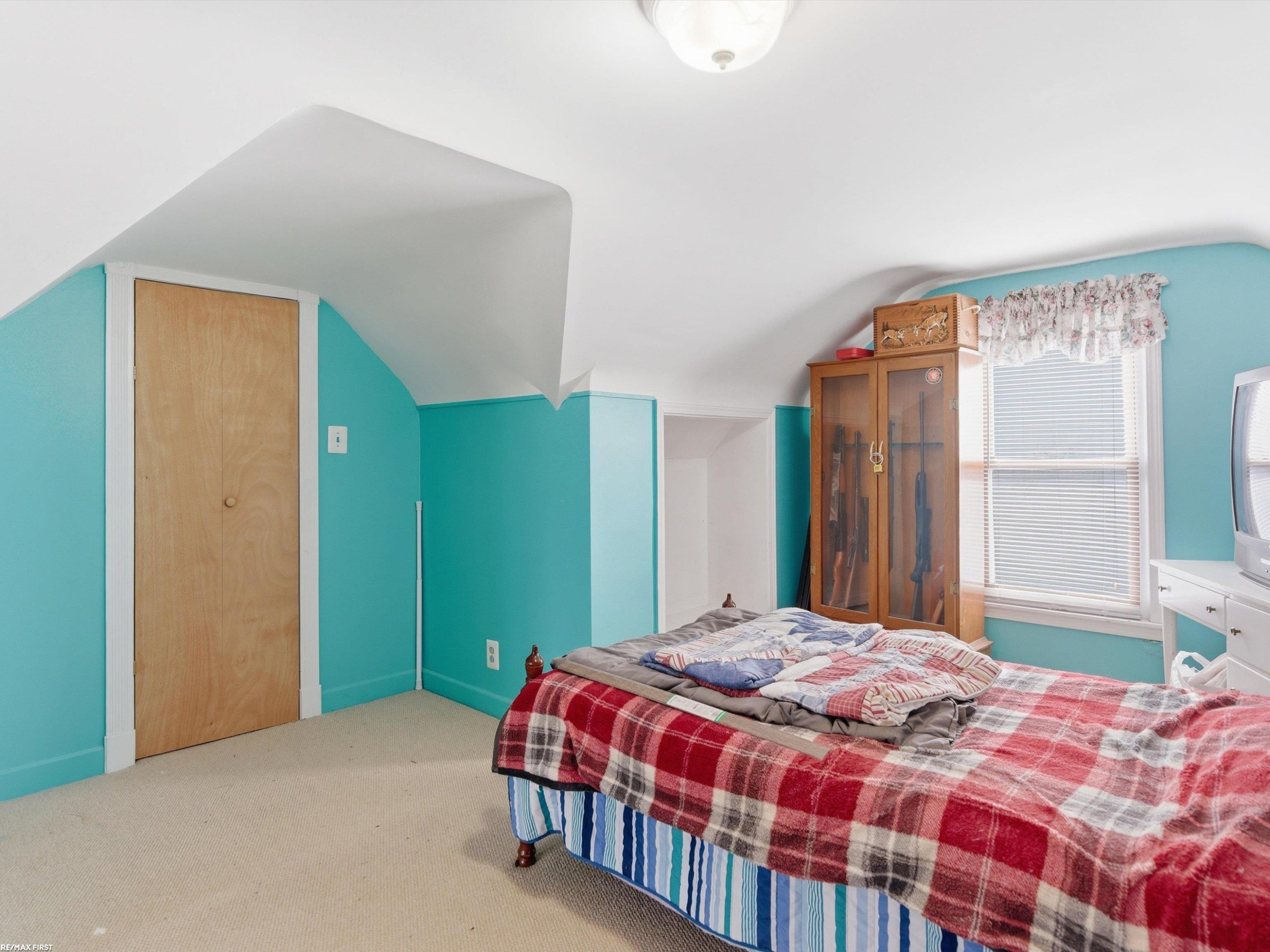 7399 Mckinley Avenue, Center Line, MI 48015 — Photo 18