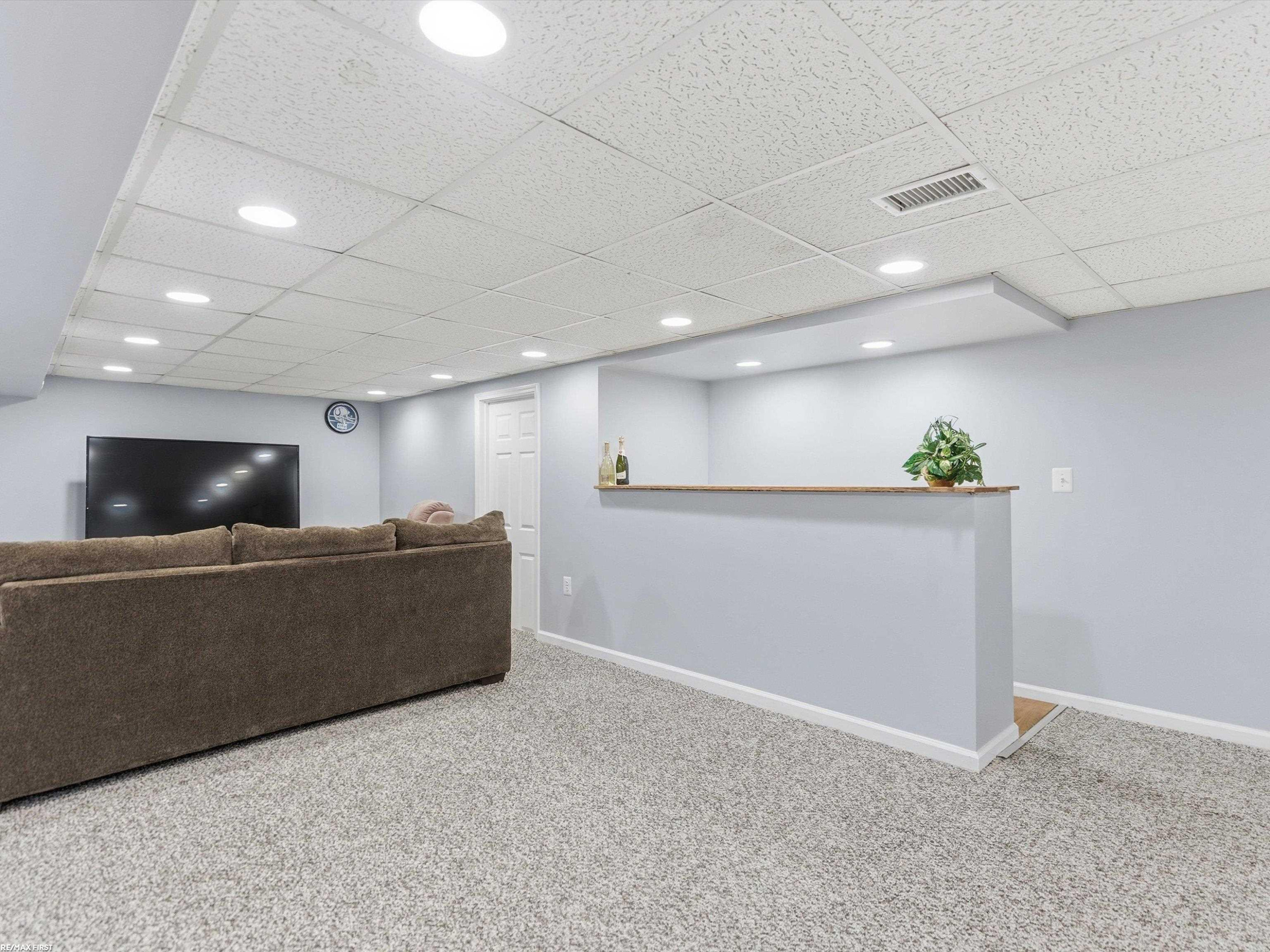 7399 Mckinley Avenue, Center Line, MI 48015 — Photo 24