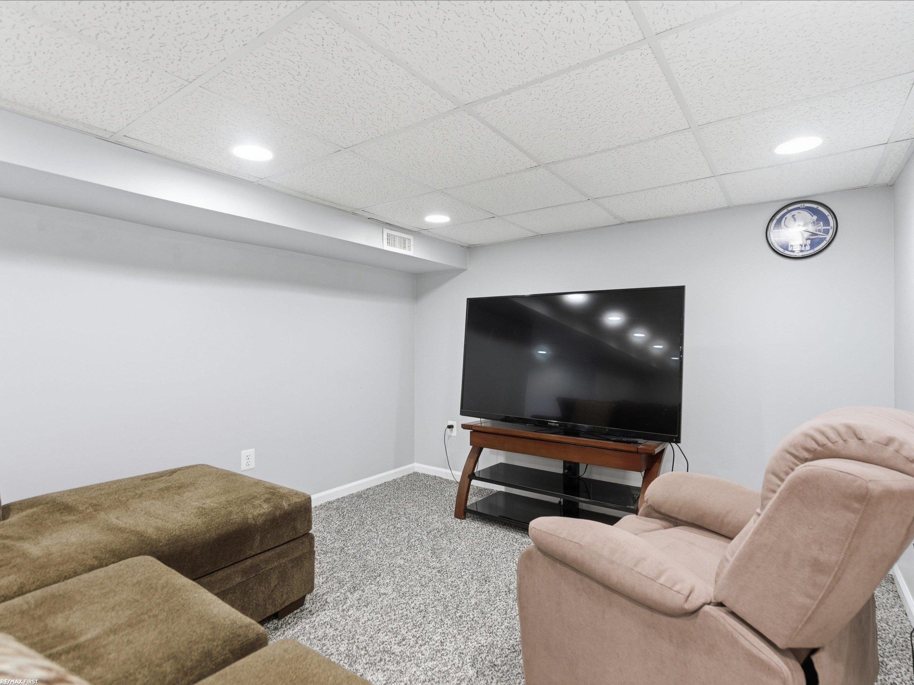 7399 Mckinley Avenue, Center Line, MI 48015 — Photo 27