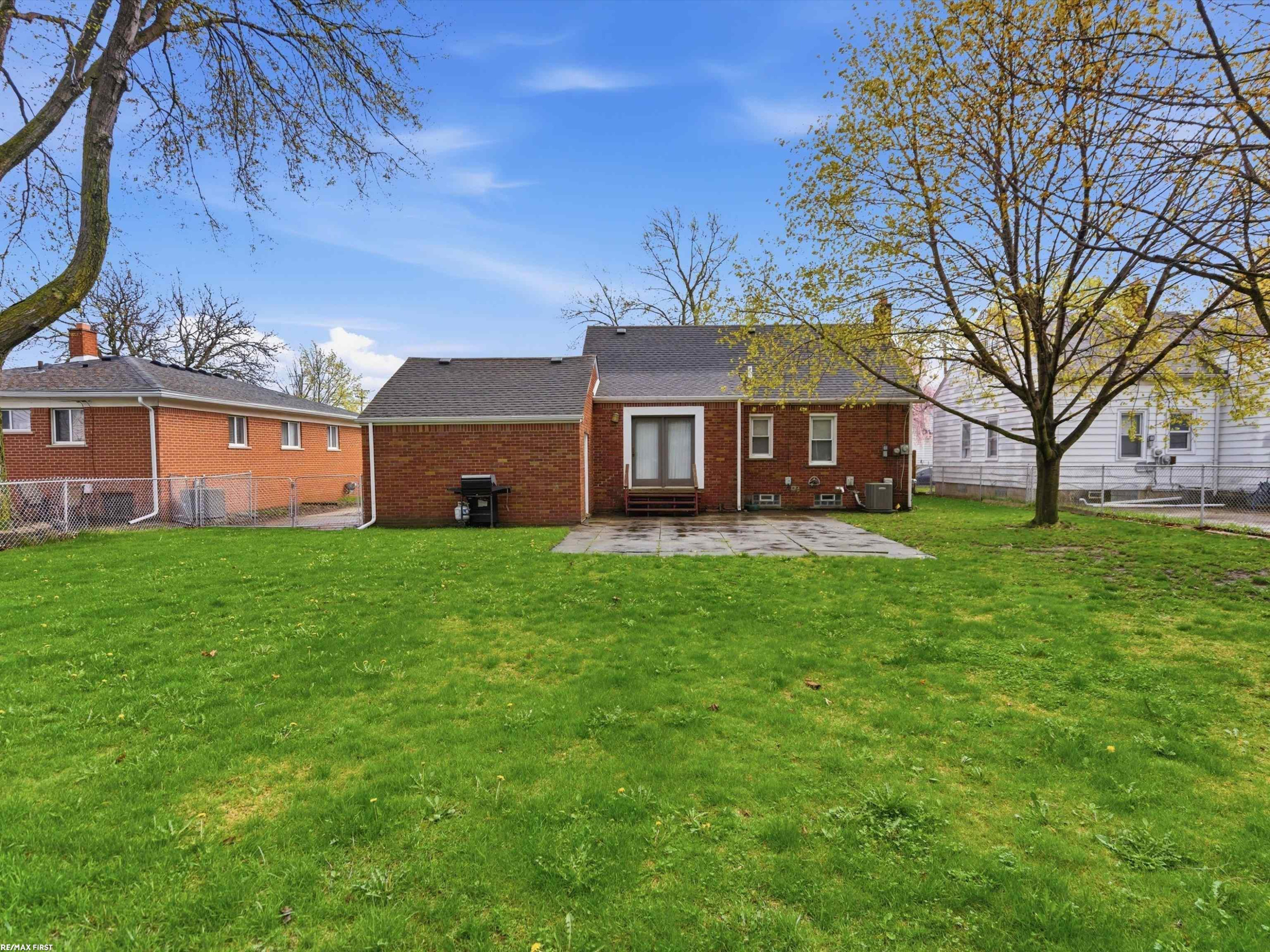 7399 Mckinley Avenue, Center Line, MI 48015 — Photo 36