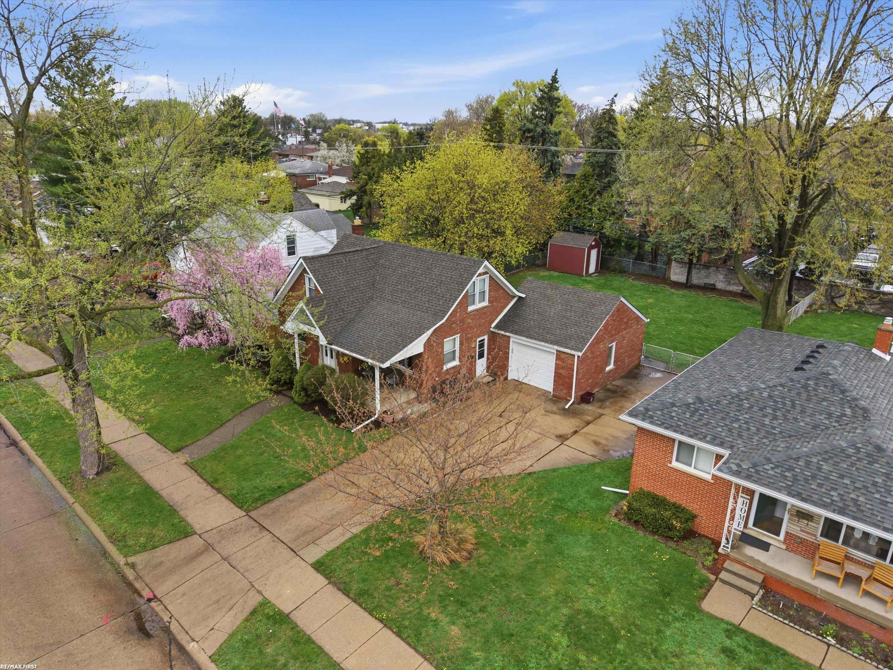 7399 Mckinley Avenue, Center Line, MI 48015 — Photo 38