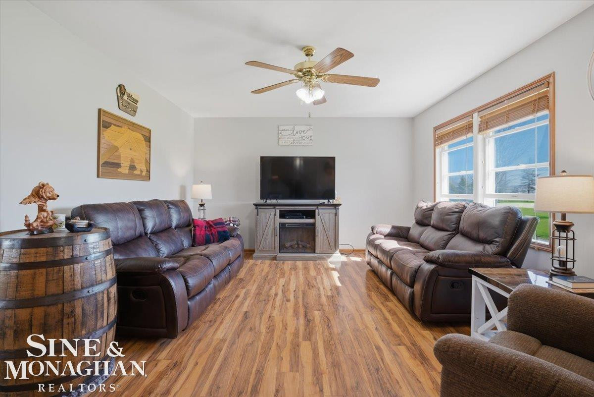 2024 Deer Meadow Lane, MI 48079 — Photo 6
