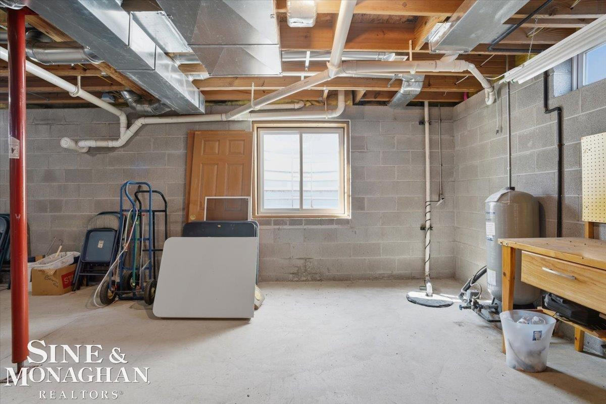 2024 Deer Meadow Lane, MI 48079 — Photo 22