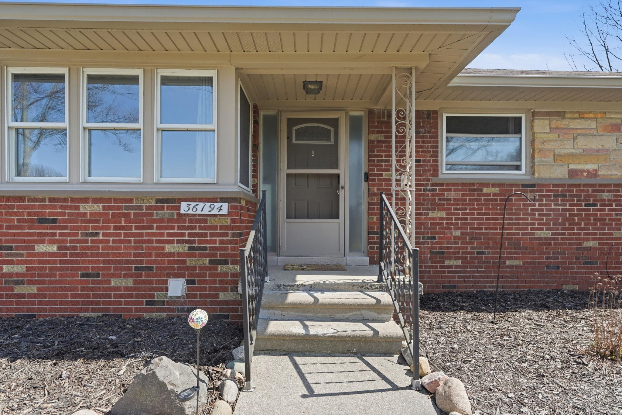 36194 Putnam Street, Clinton Twp, MI 48035 — Photo 3