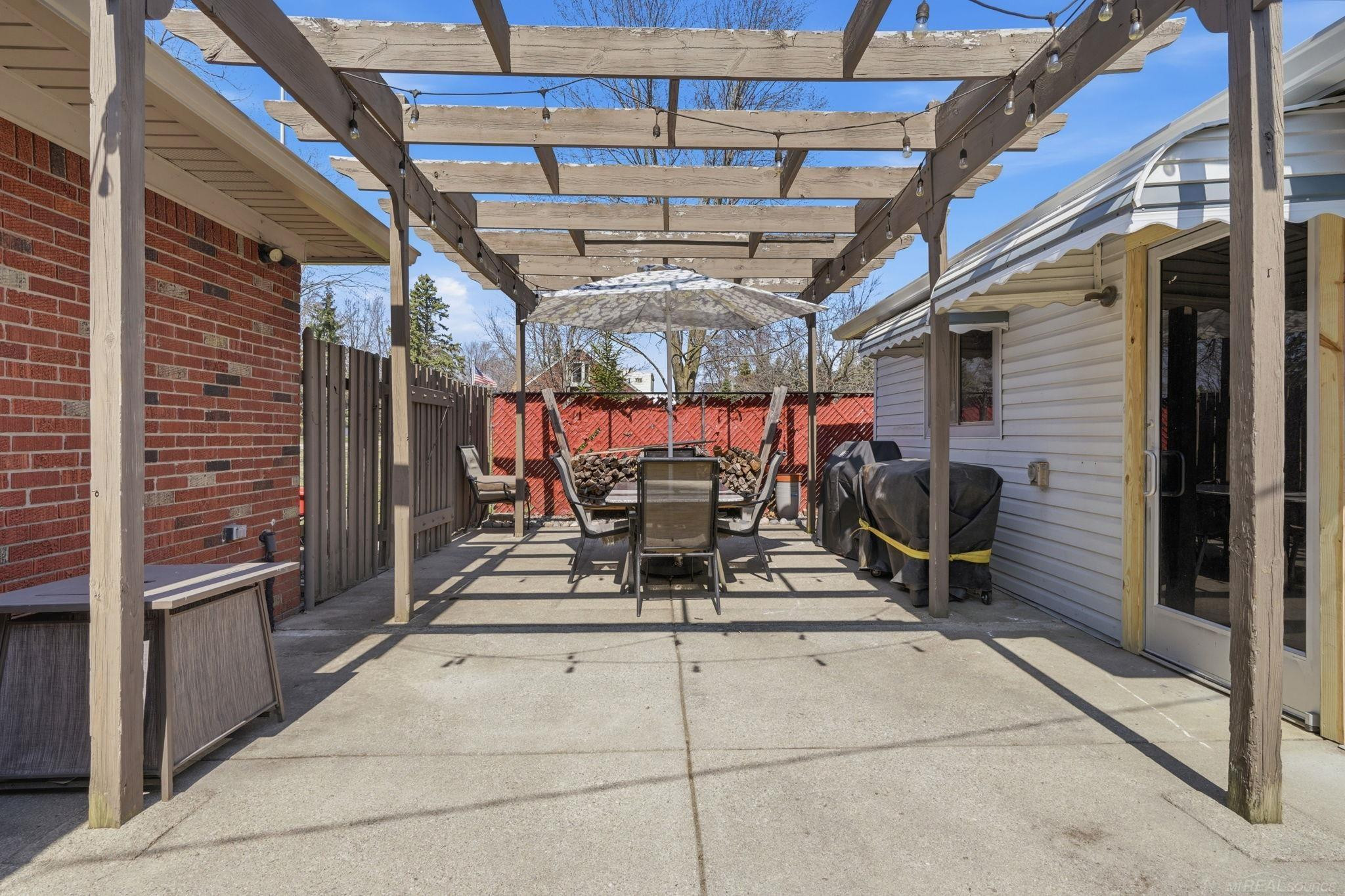 36194 Putnam Street, Clinton Twp, MI 48035 — Photo 21