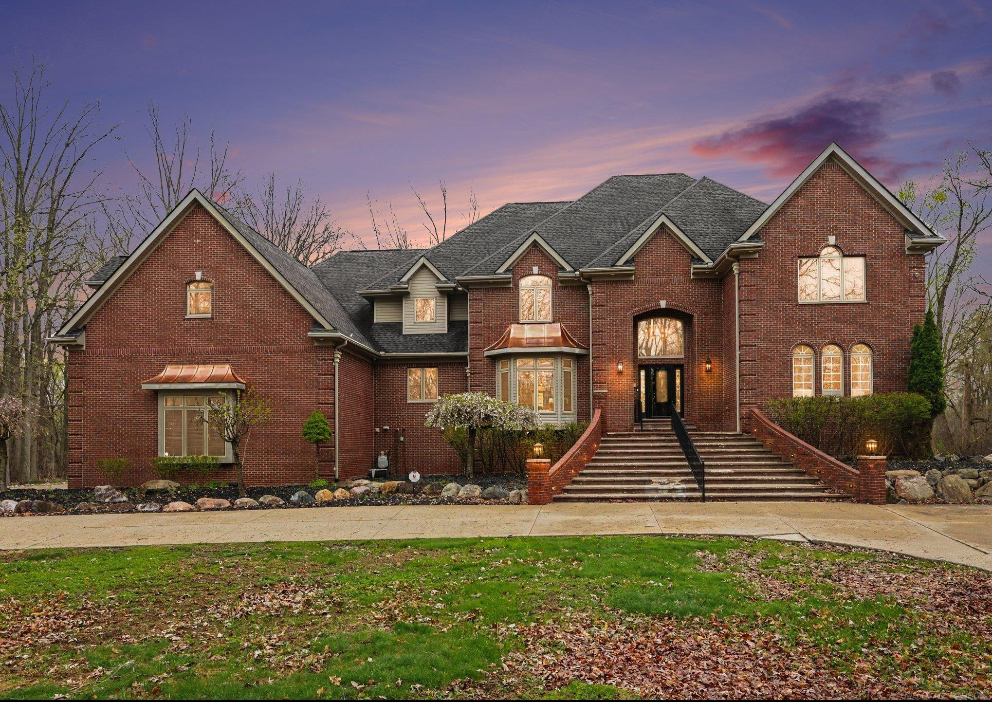 6986 Montgomery Drive, Utica, MI 48316 — front exterior