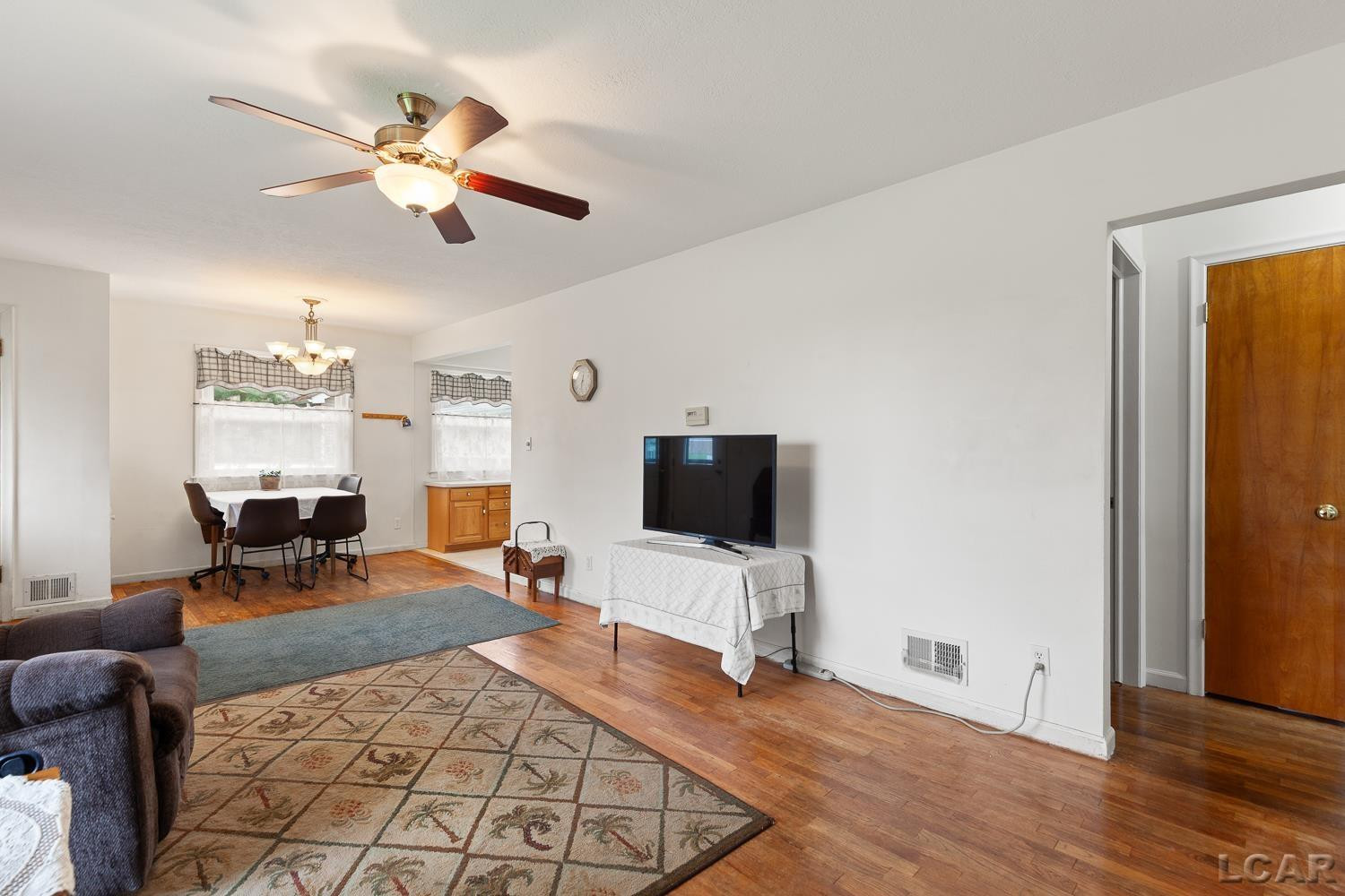 507 ADRIAN Street, Tecumseh, MI 49286 — Photo 7