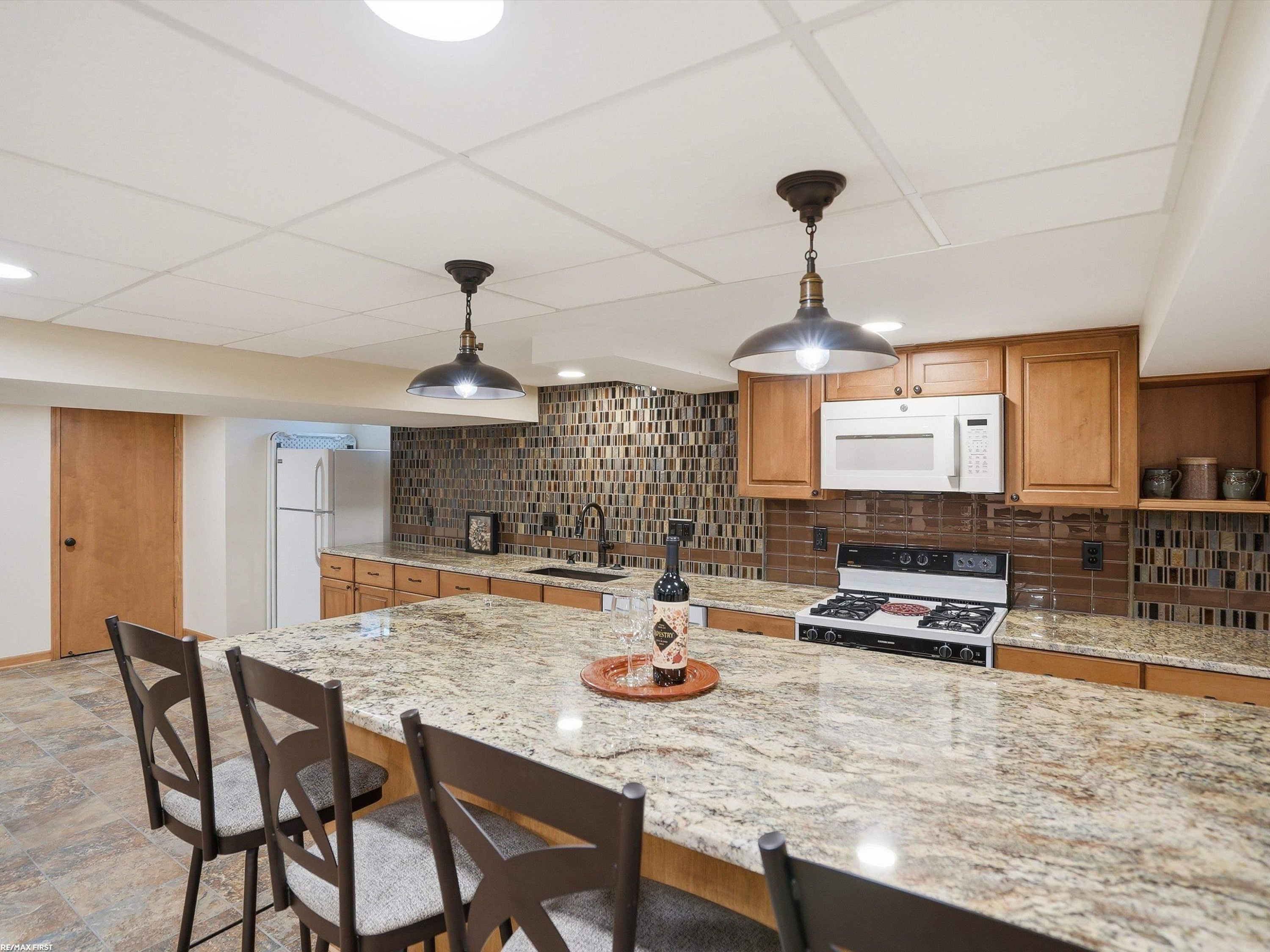 47431 Kathleen Road, Macomb, MI 48044 — Photo 33