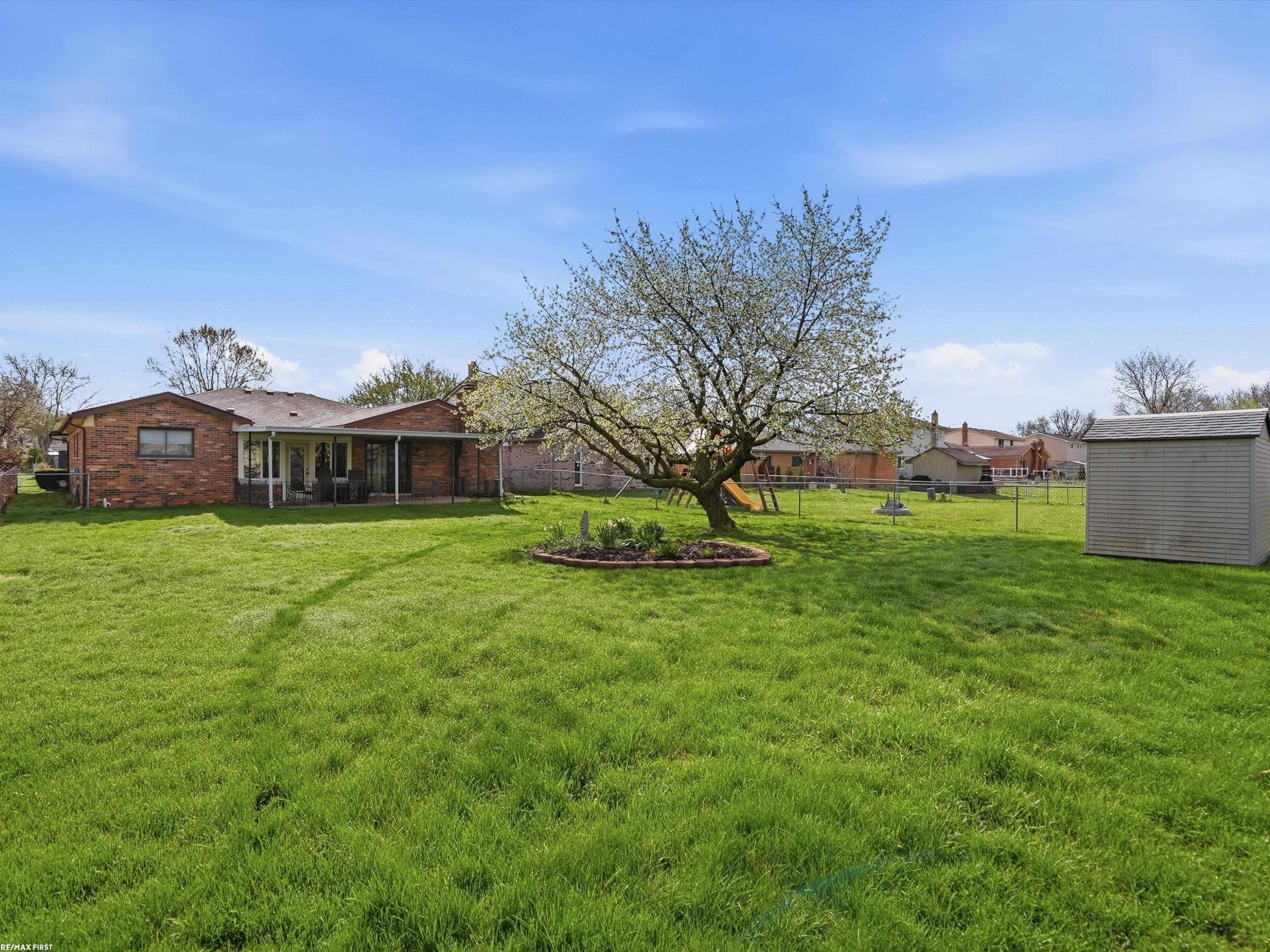 47431 Kathleen Road, Macomb, MI 48044 — Photo 48