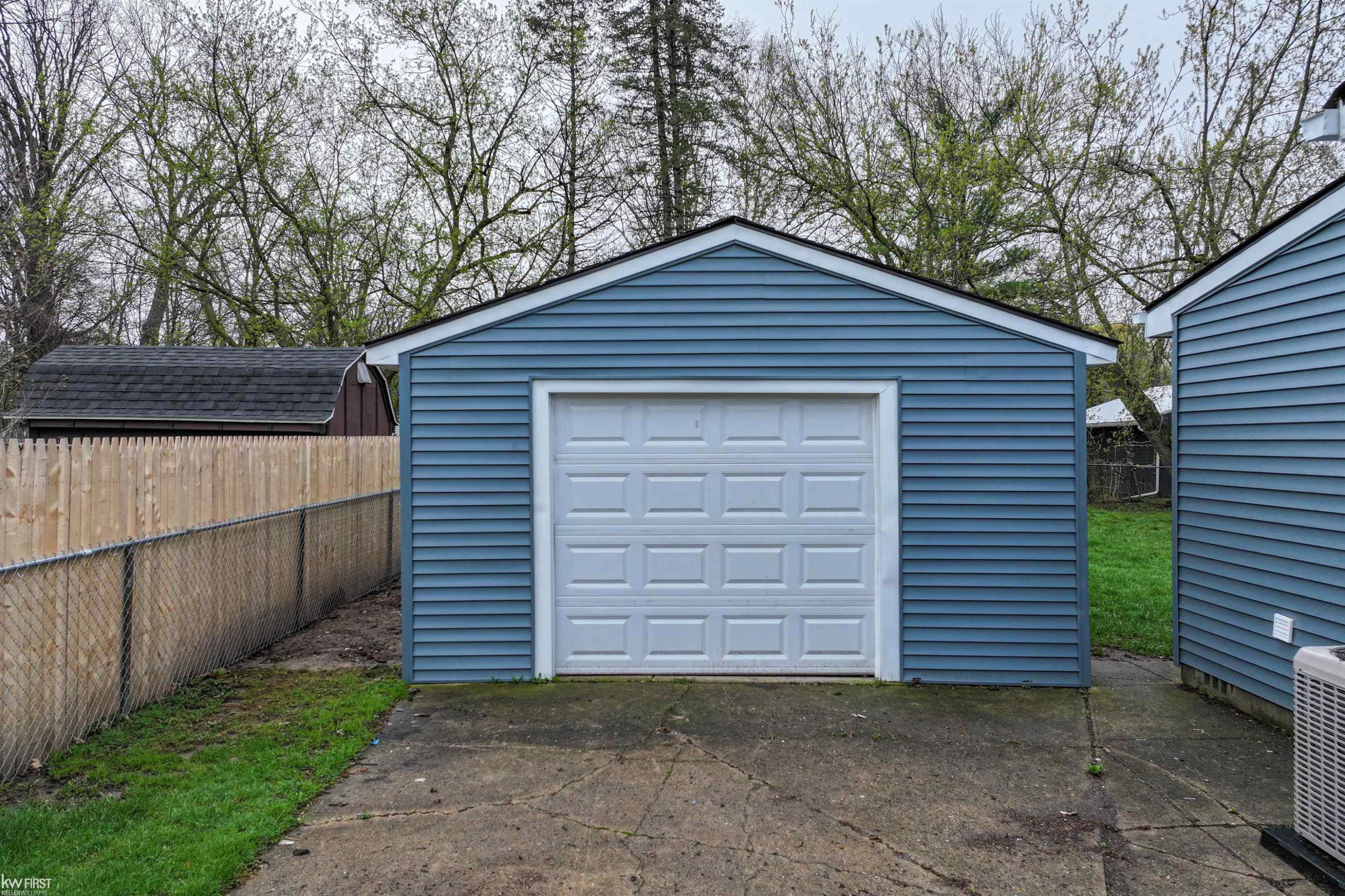3145 Gracelawn Avenue, Mount Morris, MI 48504 — Photo 21