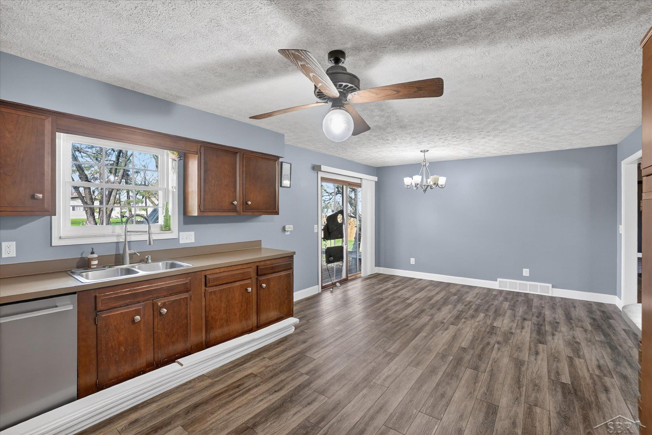 340 Winthrop Lane, Saginaw, MI 48638 — Photo 12