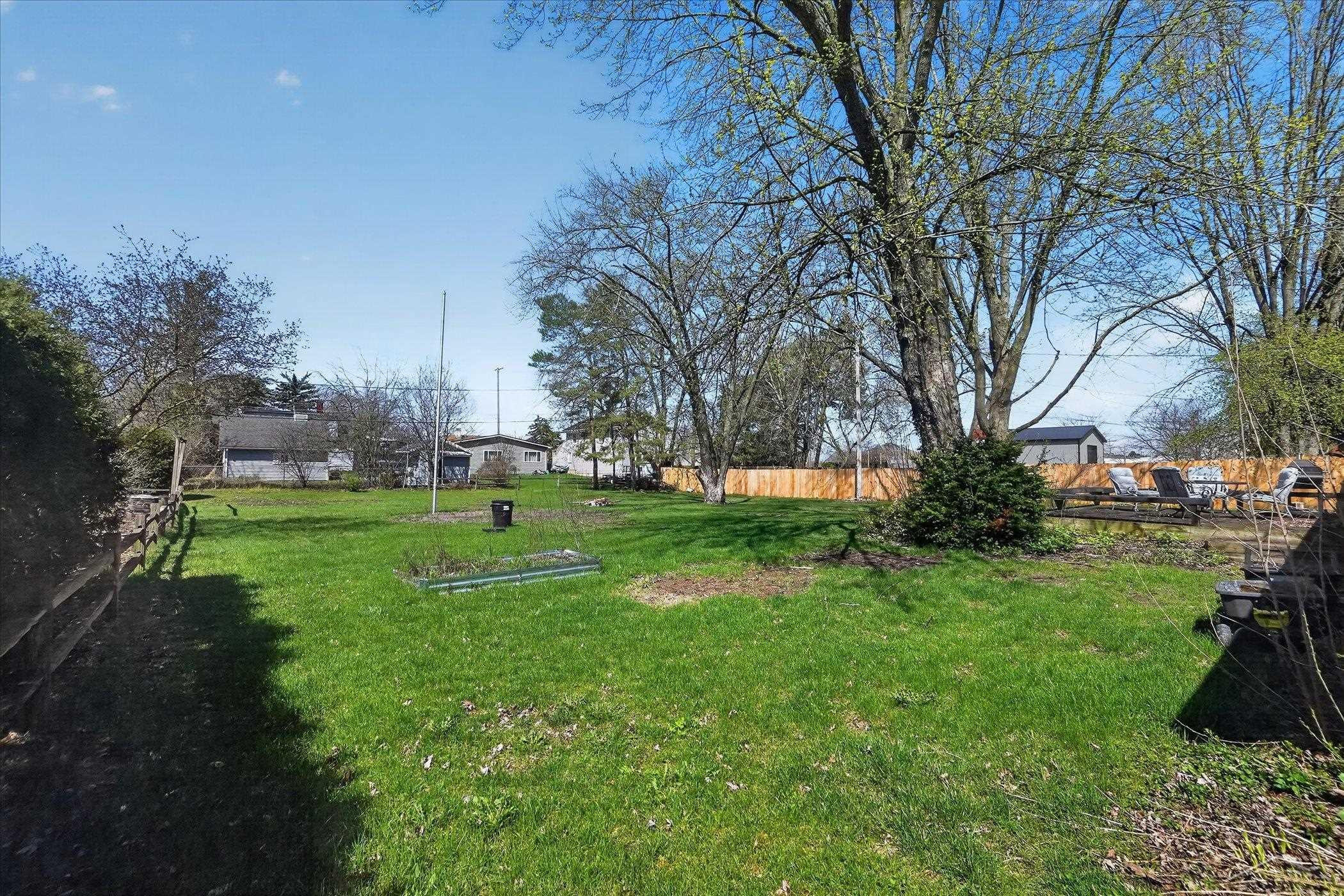 340 Winthrop Lane, Saginaw, MI 48638 — Photo 38