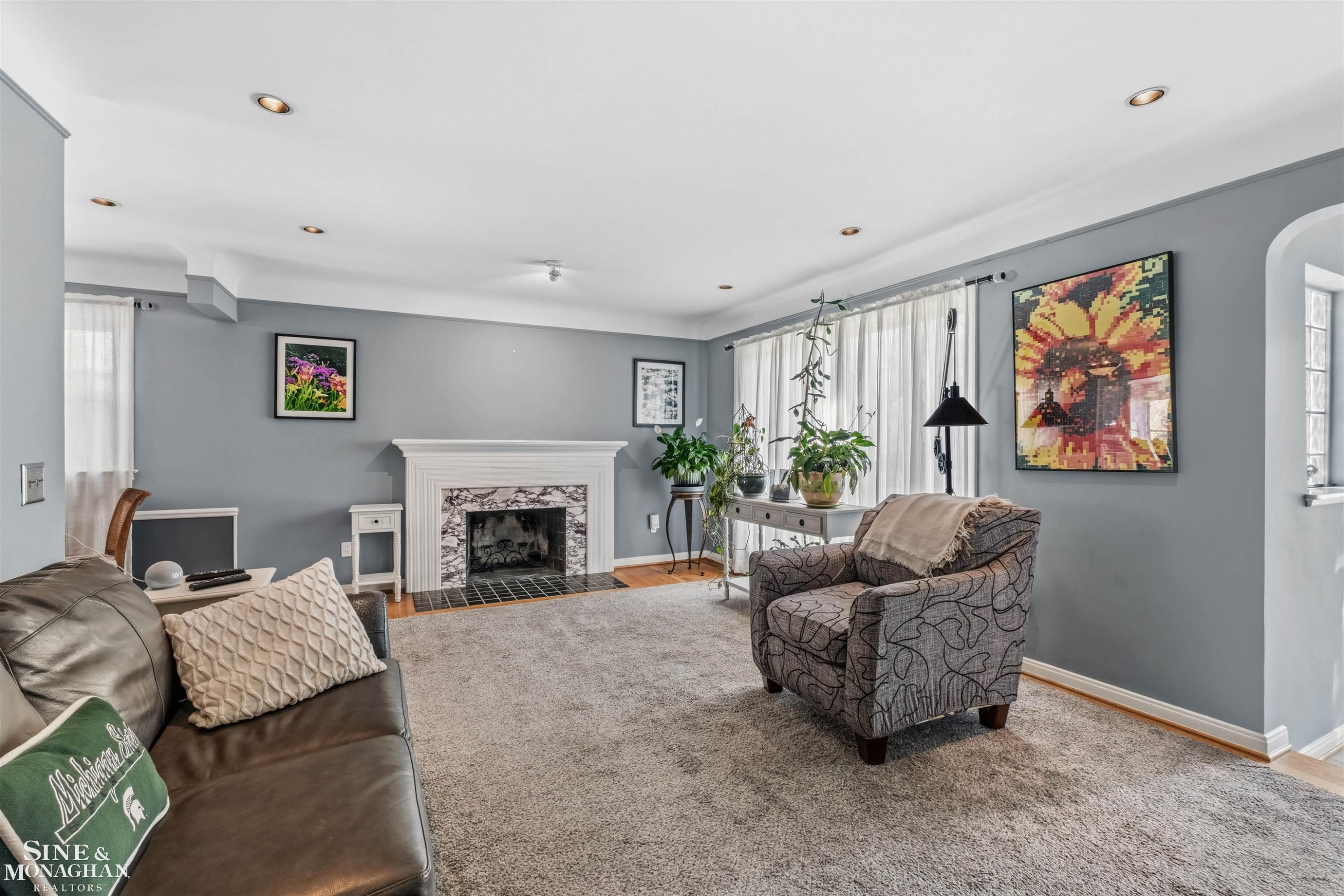 833 University Place, Grosse Pointe, MI 48230 — Photo 2