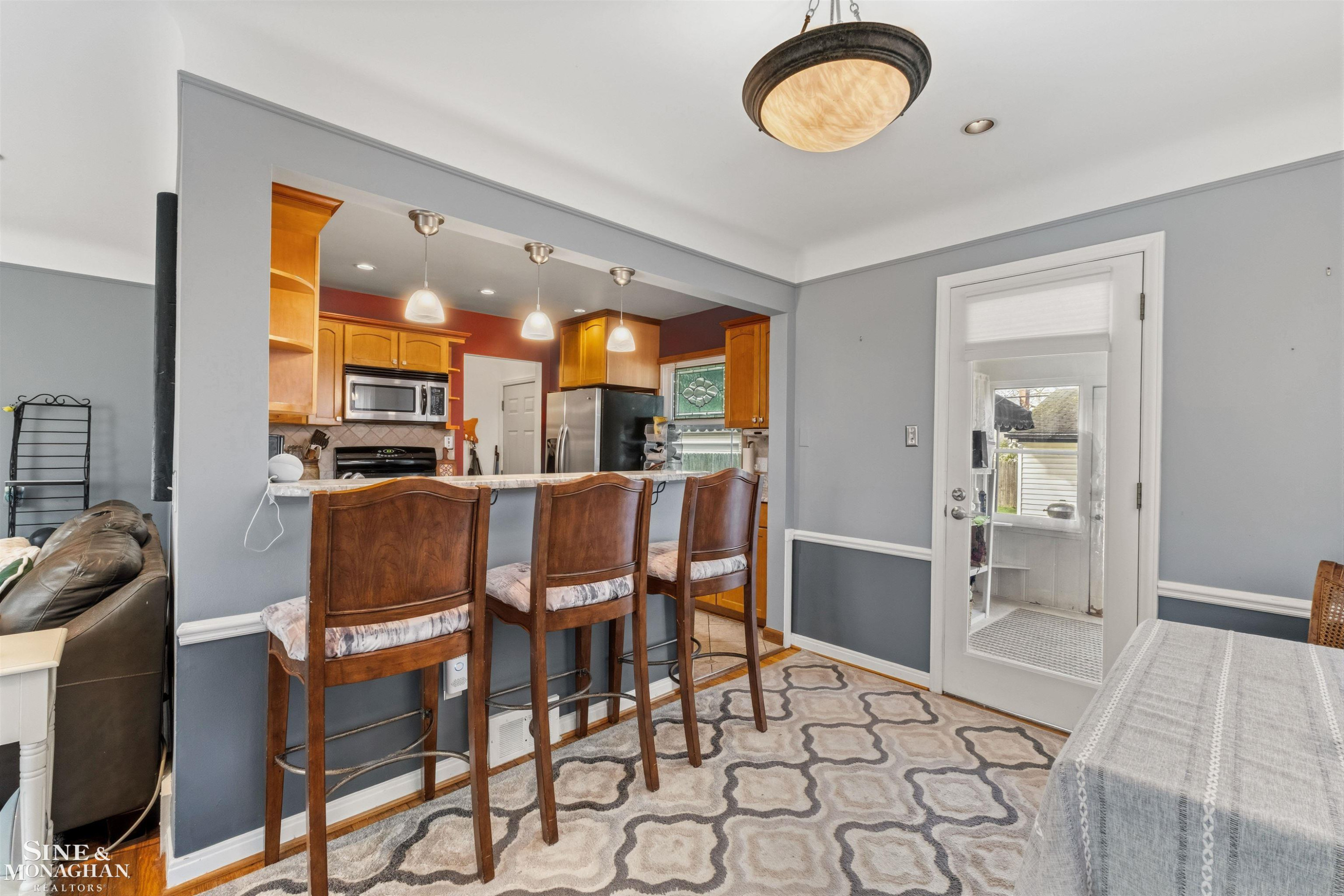 833 University Place, Grosse Pointe, MI 48230 — Photo 9