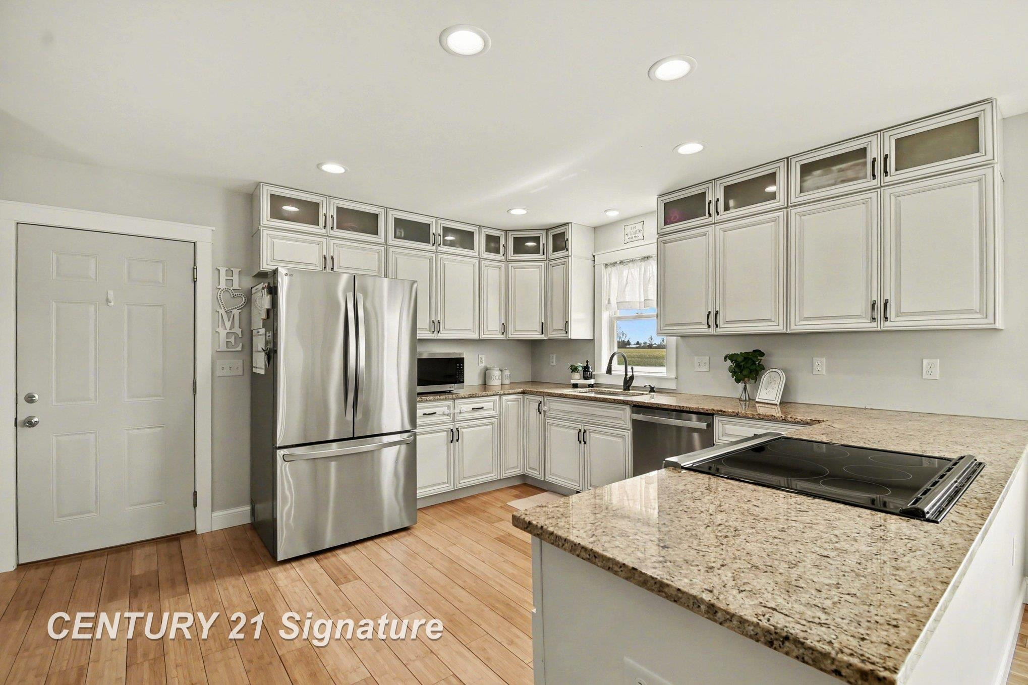8679 Gilmour Lane, Freeland, MI 48623 — Photo 9