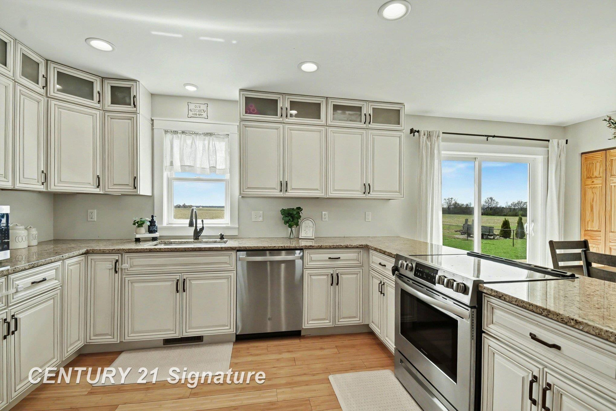8679 Gilmour Lane, Freeland, MI 48623 — Photo 10