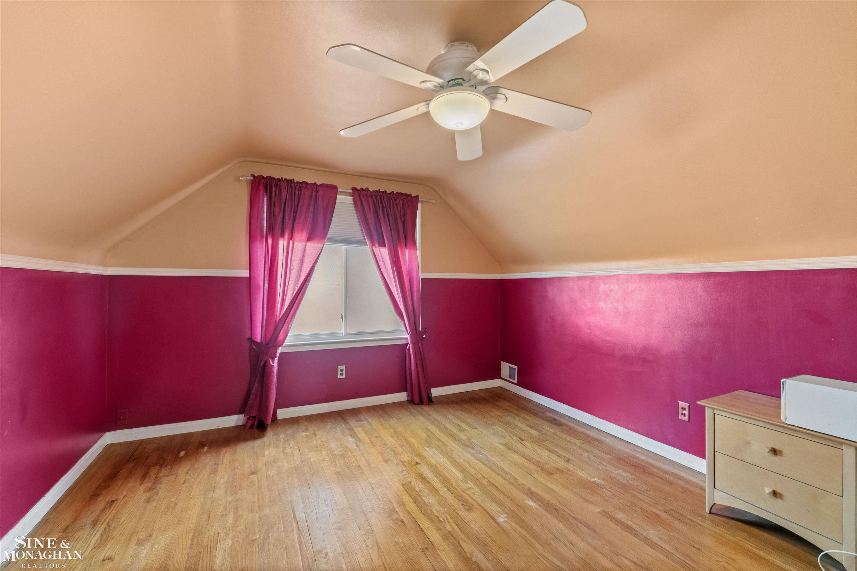 833 University Place, Grosse Pointe, MI 48230 — Photo 25