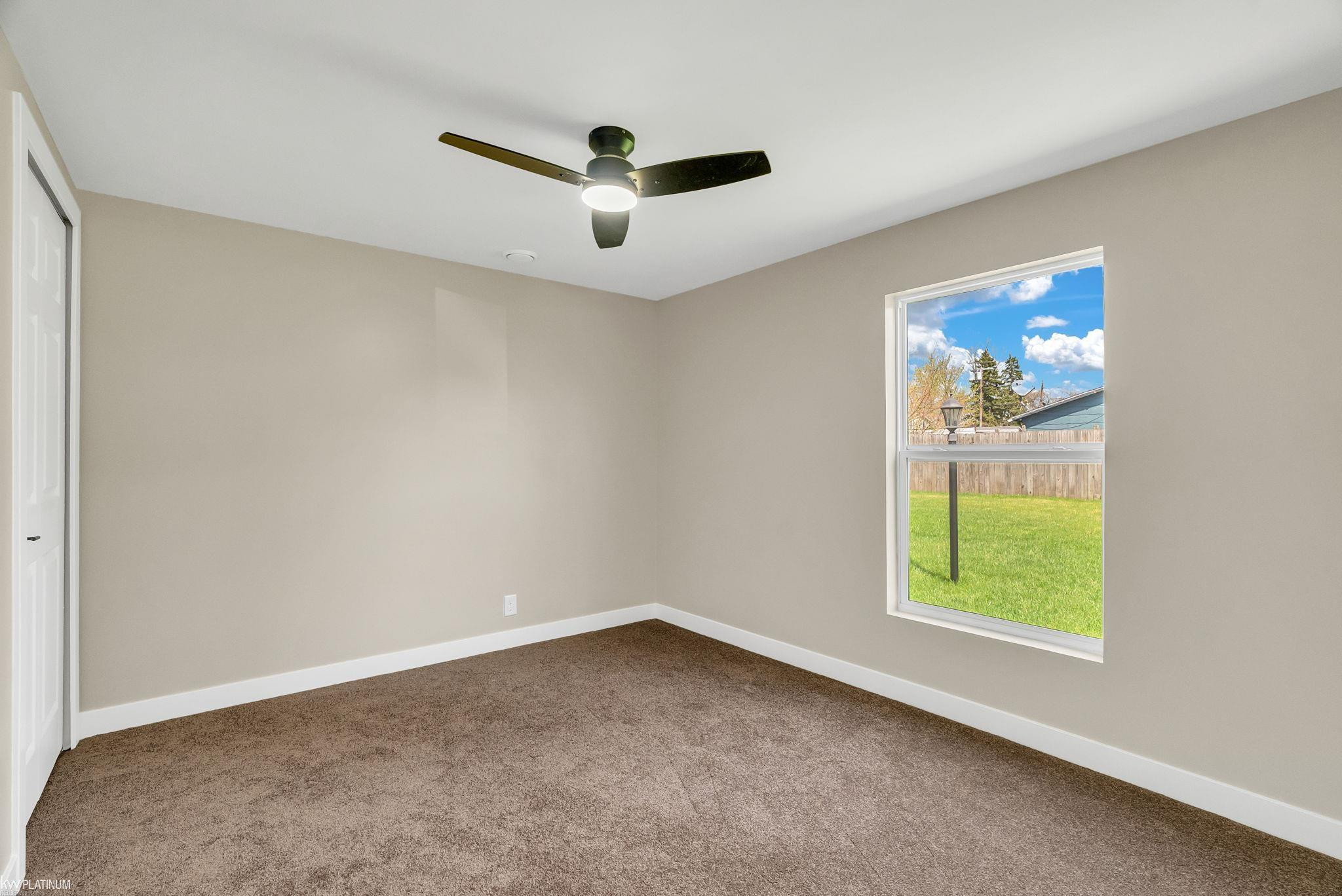 922 16th Street, Port Huron, MI 48060 — Photo 9