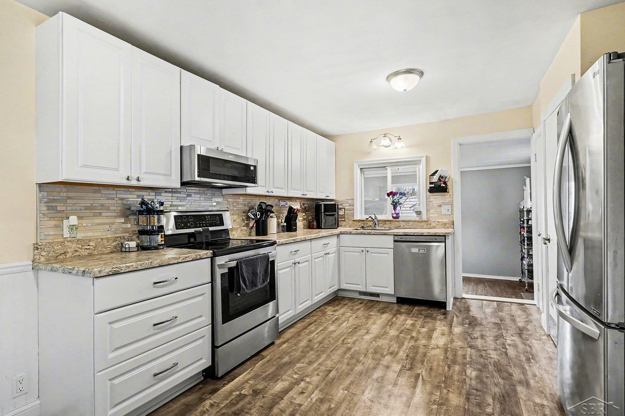 402 Patterson Avenue, Bay City, MI 48706 — Photo 7