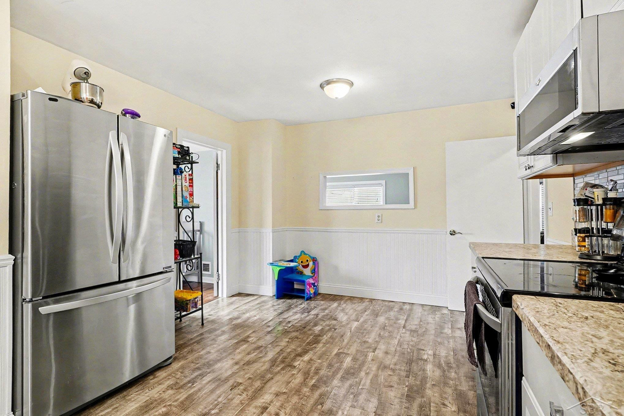 402 Patterson Avenue, Bay City, MI 48706 — Photo 8
