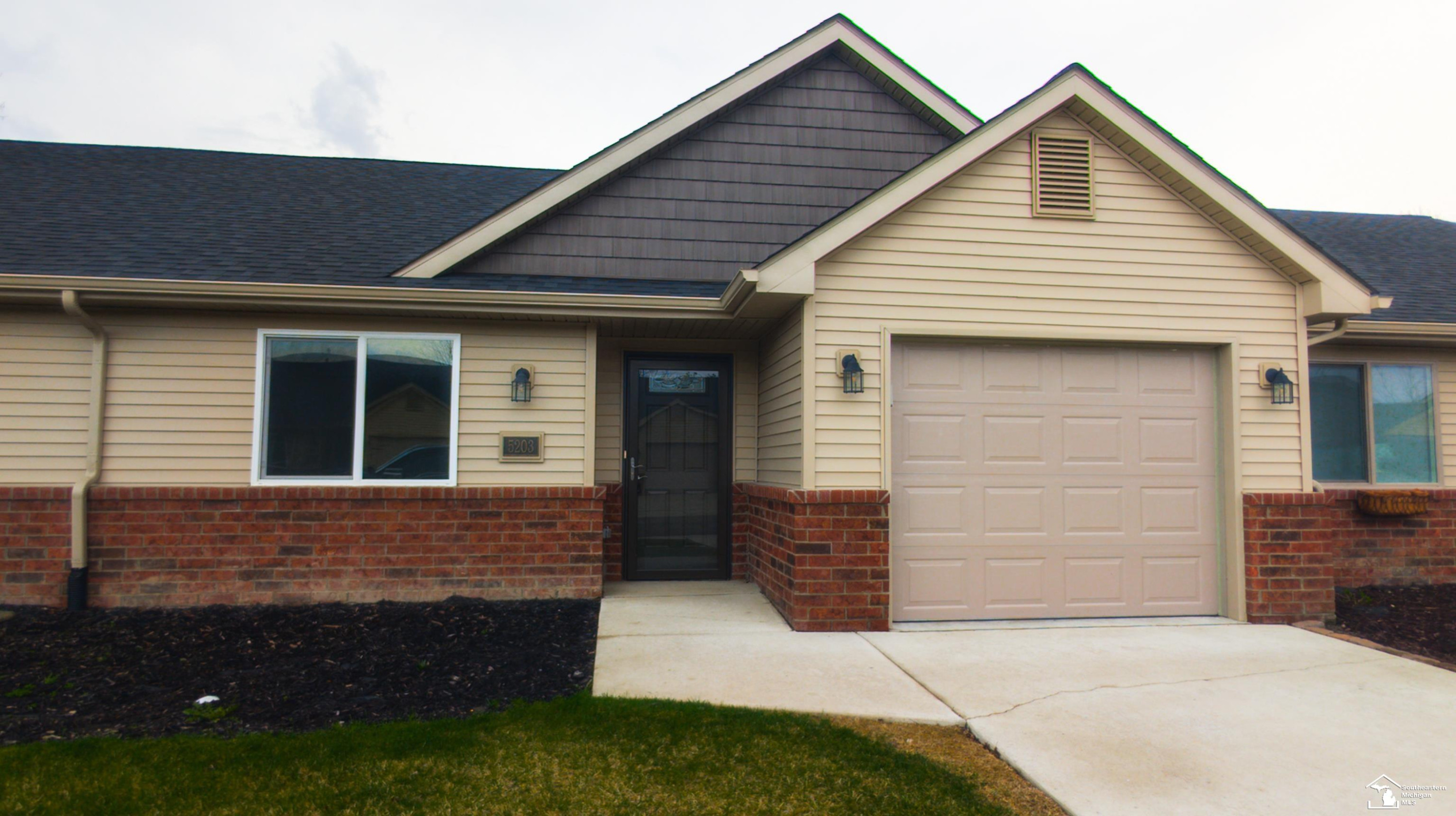 5203 Volterra Drive, 13, Monroe, MI 48161