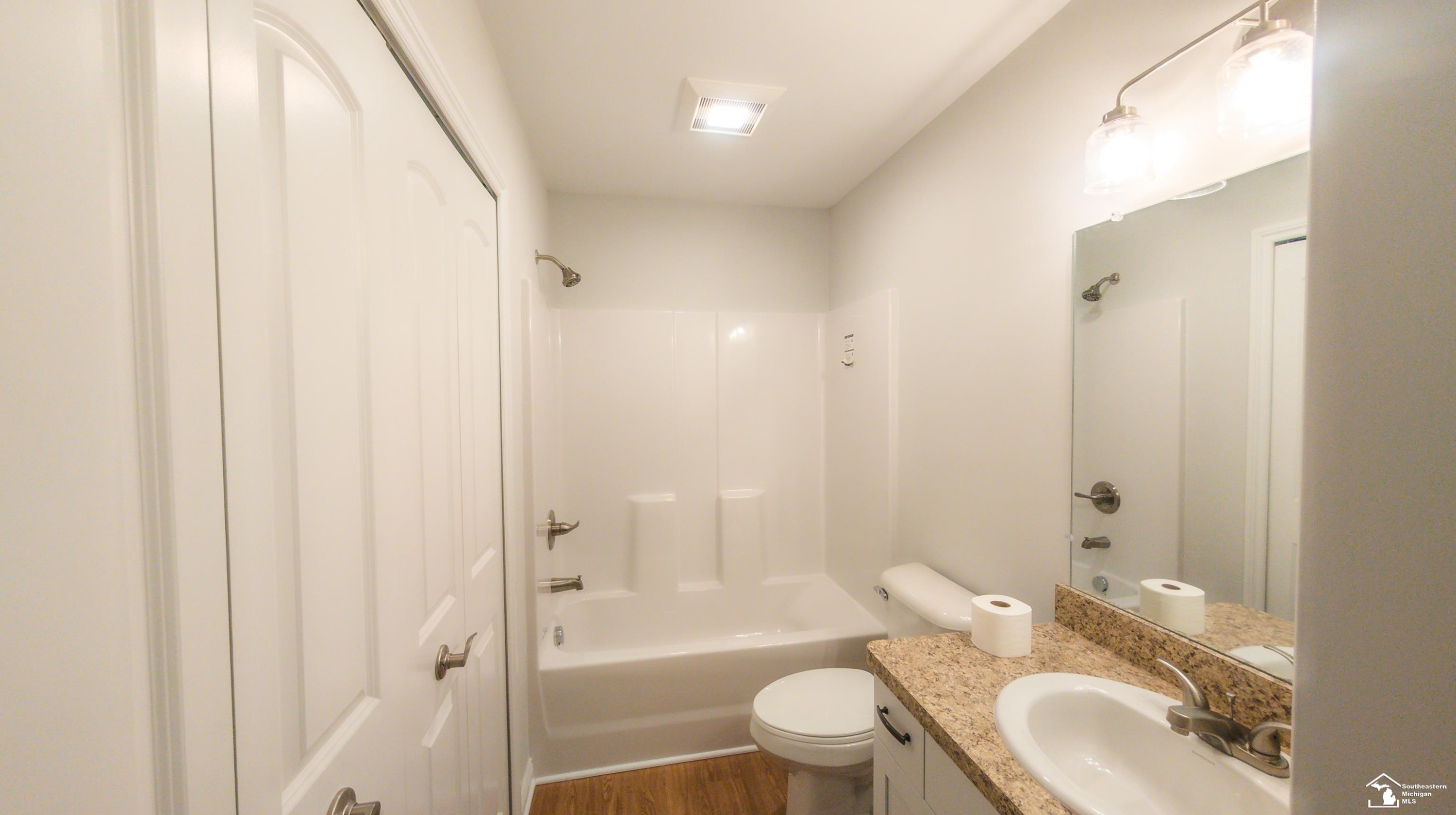 5203 Volterra Drive, 13, Monroe, MI 48161 — Photo 5