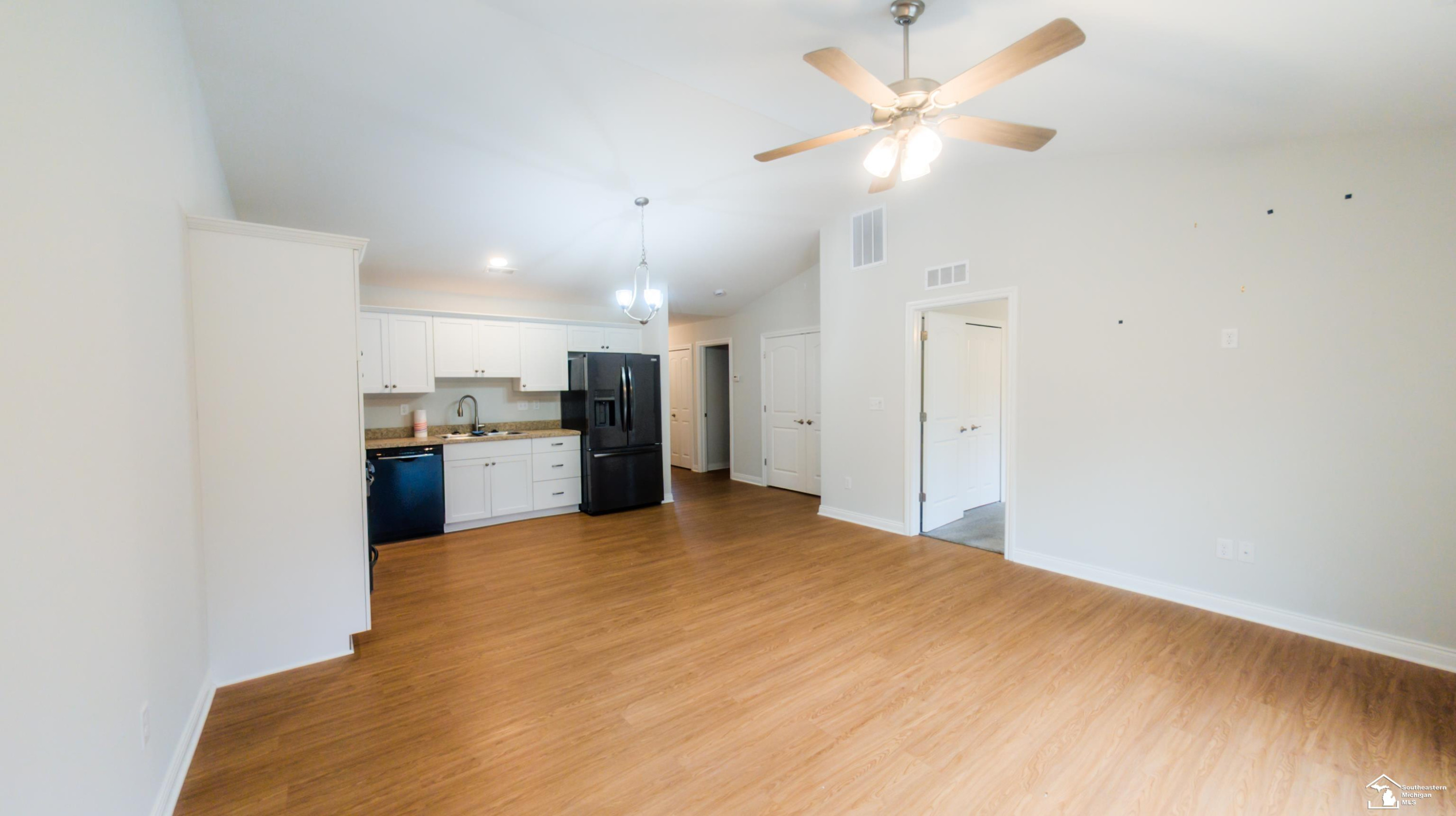 5203 Volterra Drive, 13, Monroe, MI 48161 — Photo 10