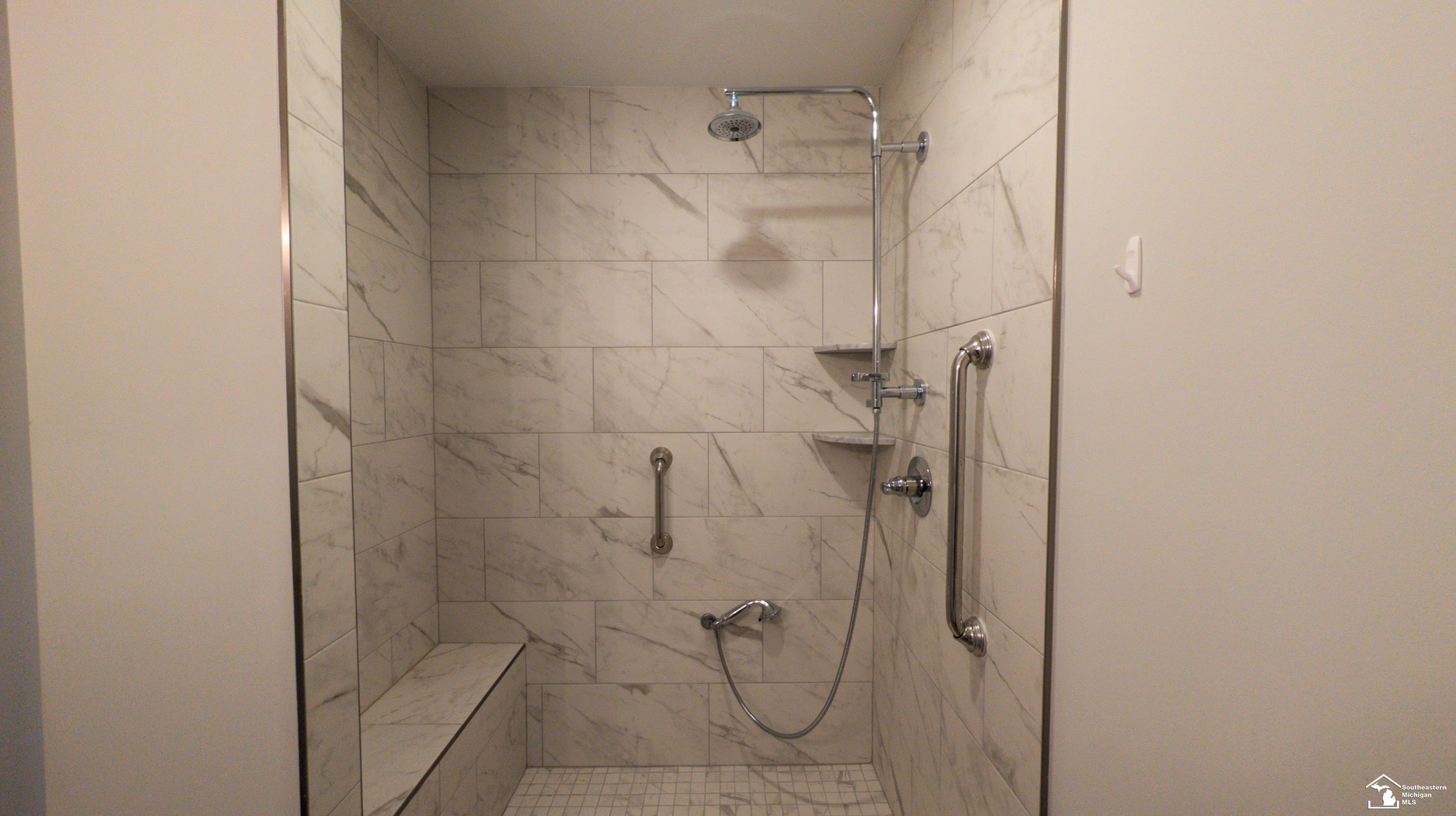 5203 Volterra Drive, 13, Monroe, MI 48161 — Photo 18