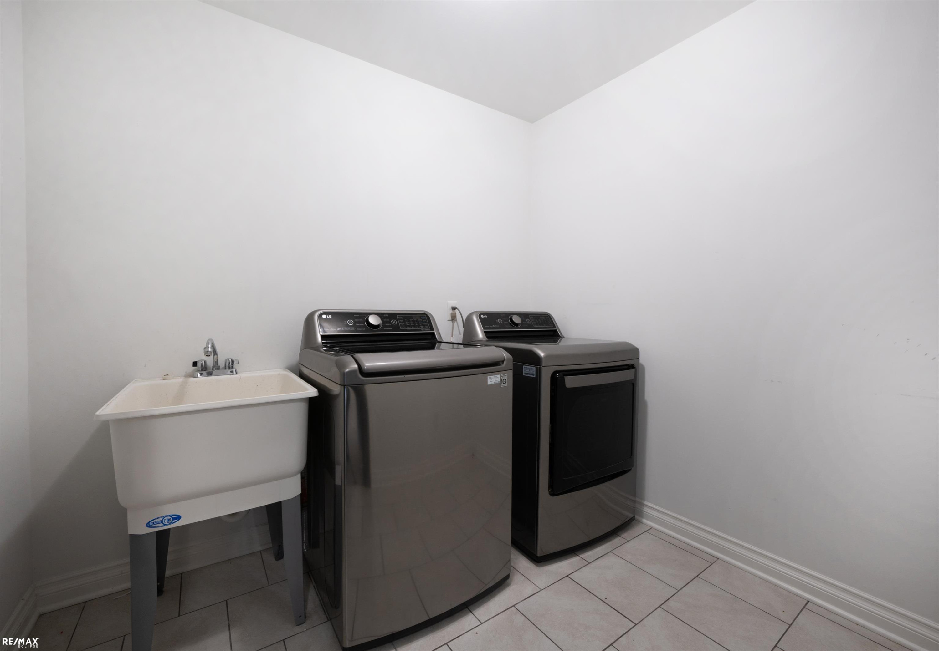 55553 Morgan Drive, Macomb, MI 48042 — Photo 45