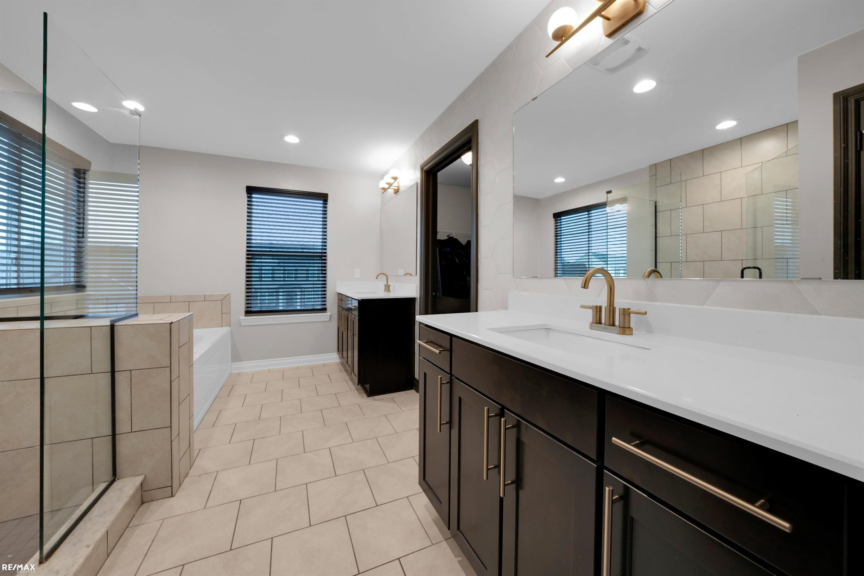 55553 Morgan Drive, Macomb, MI 48042 — Photo 14