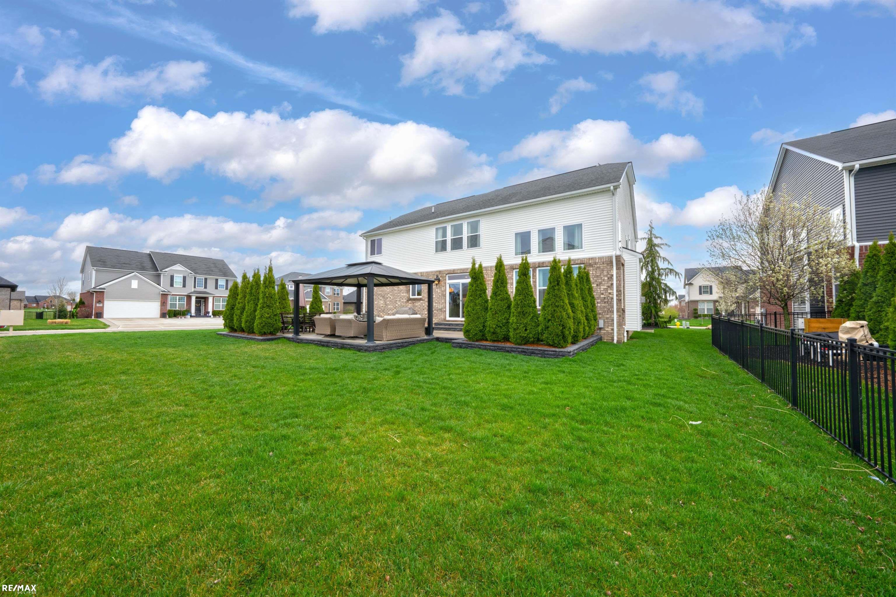 55553 Morgan Drive, Macomb, MI 48042 — Photo 21