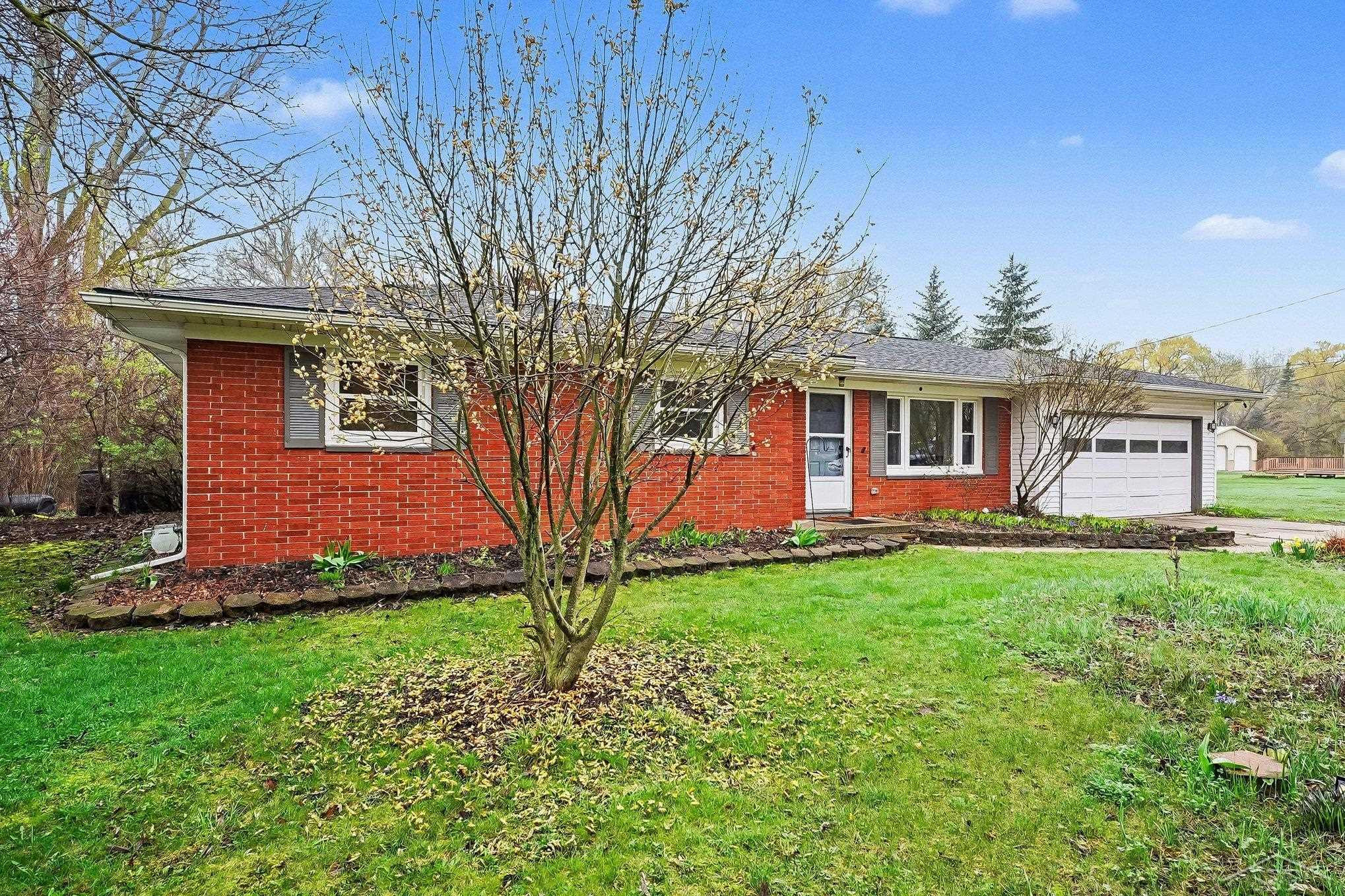 1555 Schust Road, Saginaw, MI 48604 — Photo 2
