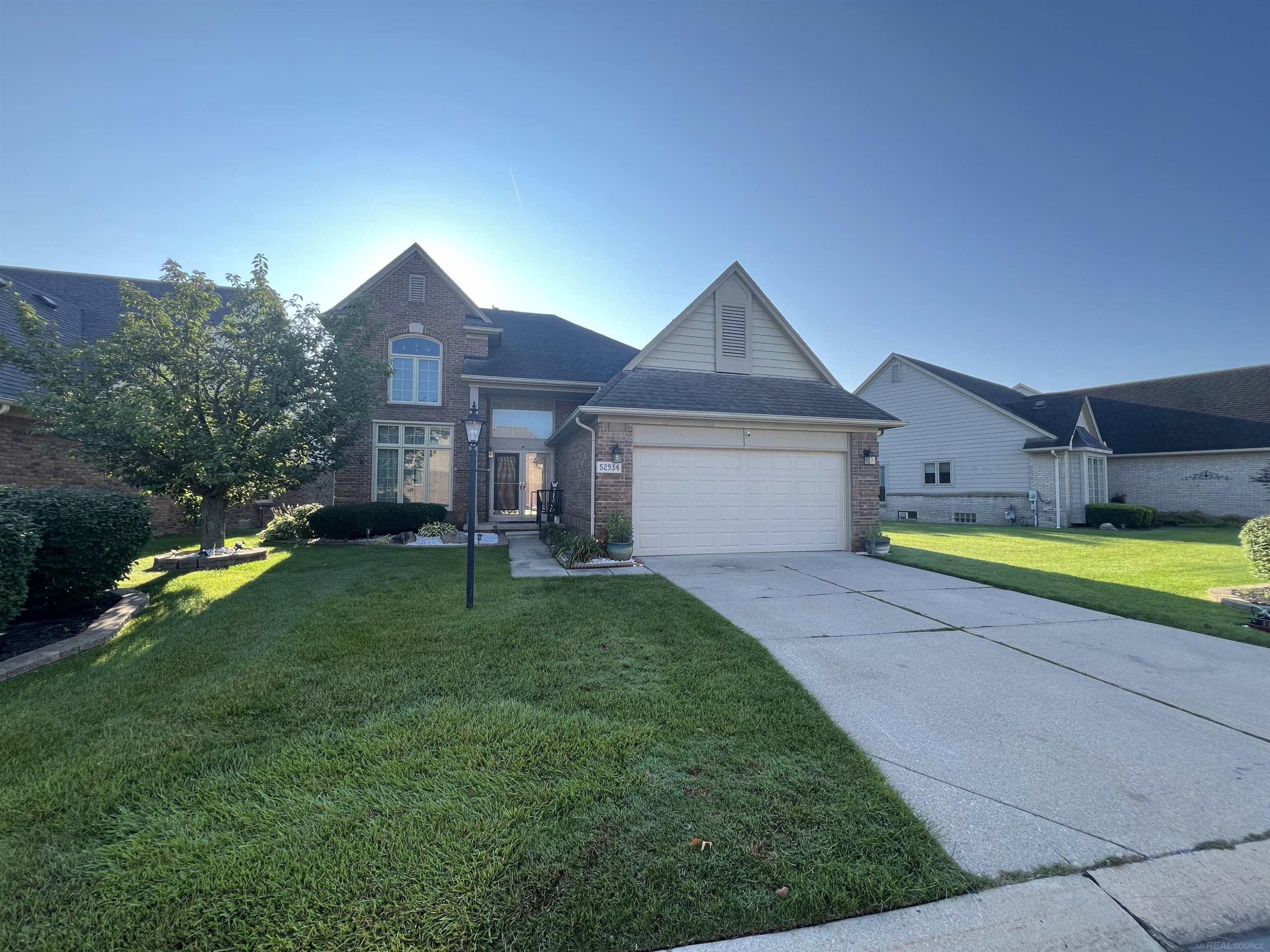 52934 westcreek Drive, MI 48042