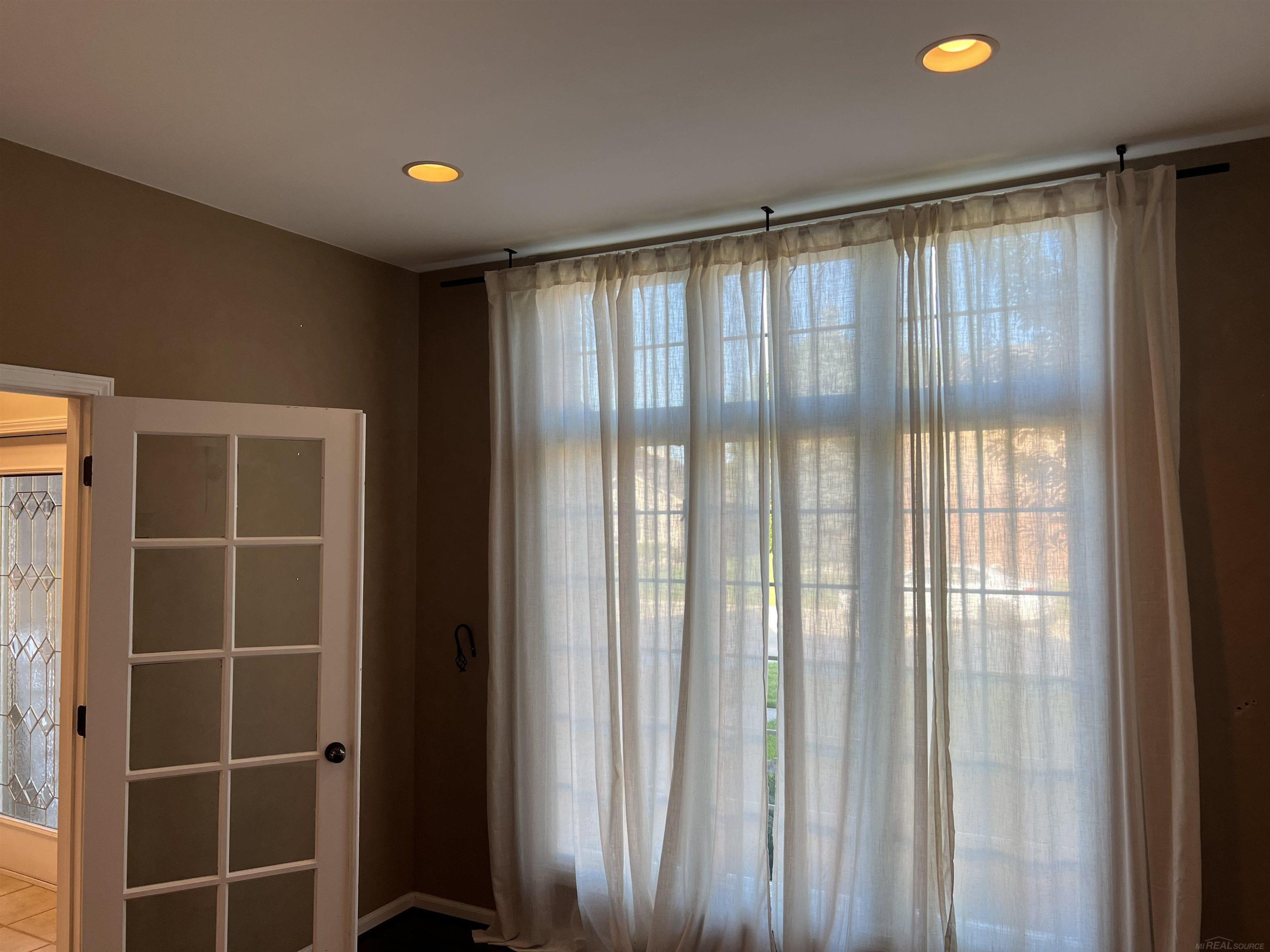 52934 westcreek Drive, MI 48042 — Photo 12