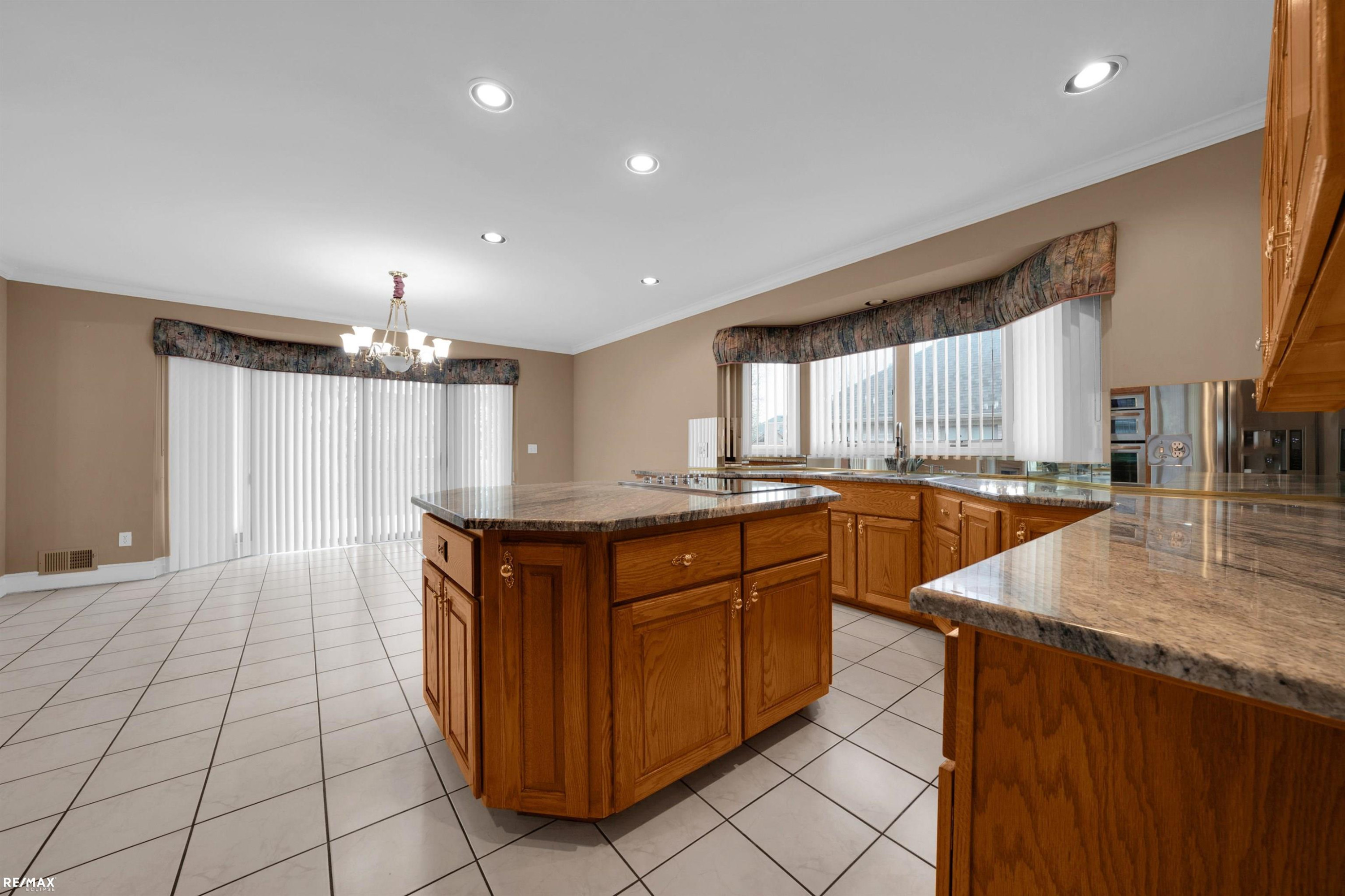 14155 Glenwood Drive, Shelby Twp, MI 48315 — Photo 15