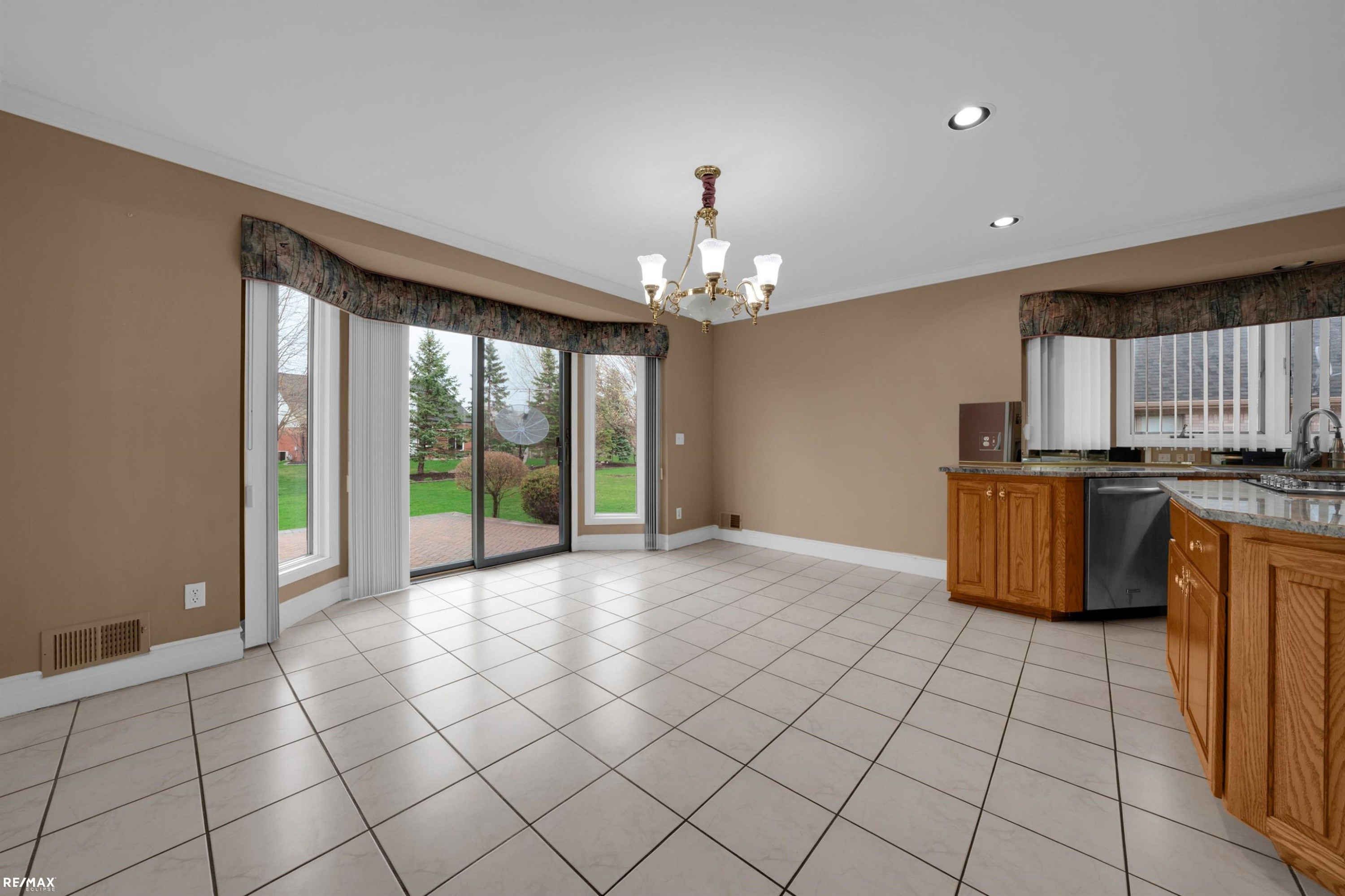 14155 Glenwood Drive, Shelby Twp, MI 48315 — Photo 19