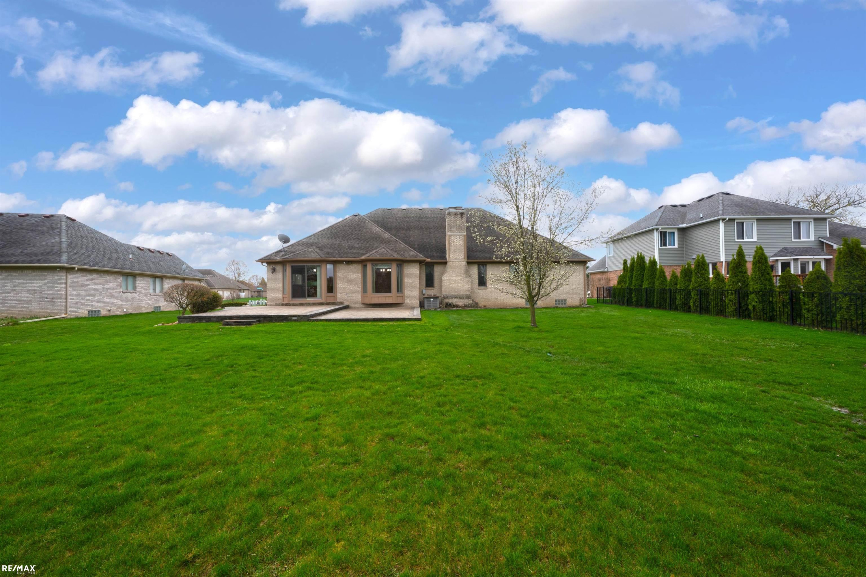 14155 Glenwood Drive, Shelby Twp, MI 48315 — Photo 47