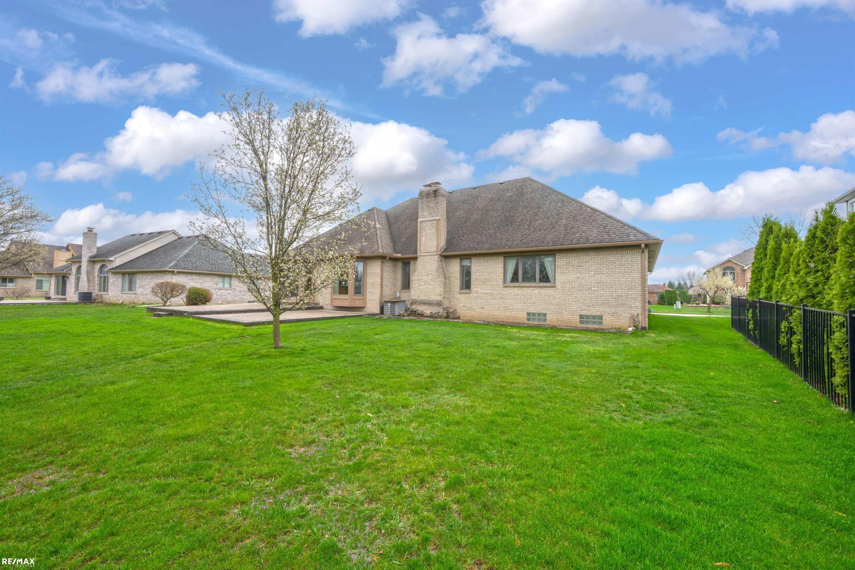 14155 Glenwood Drive, Shelby Twp, MI 48315 — Photo 48