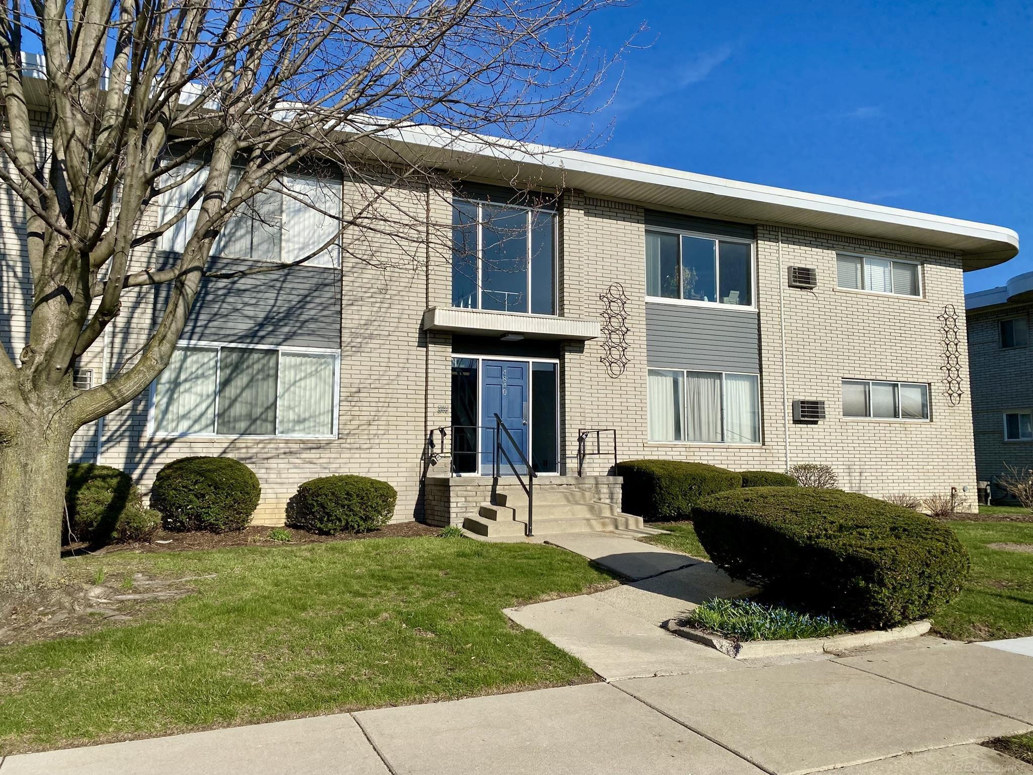 4840 Briarwood Avenue, Unit C8, Royal Oak, MI 48073 — front exterior