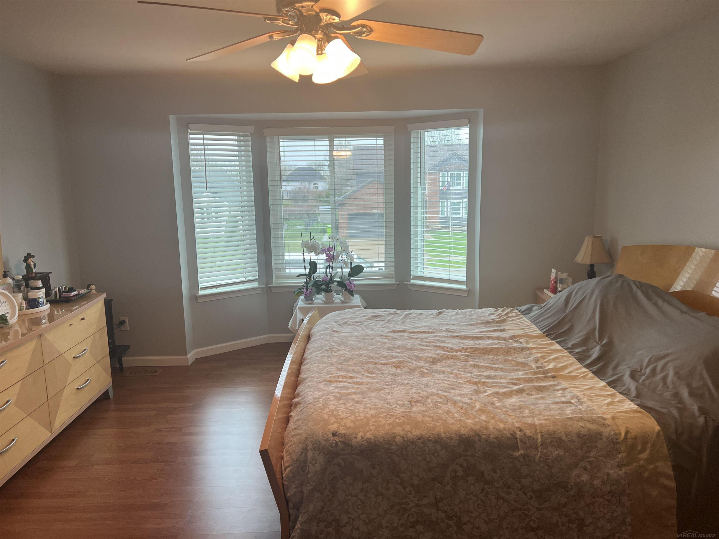 29105 BAY POINTE Drive, New Baltimore, MI 48047 — Photo 18