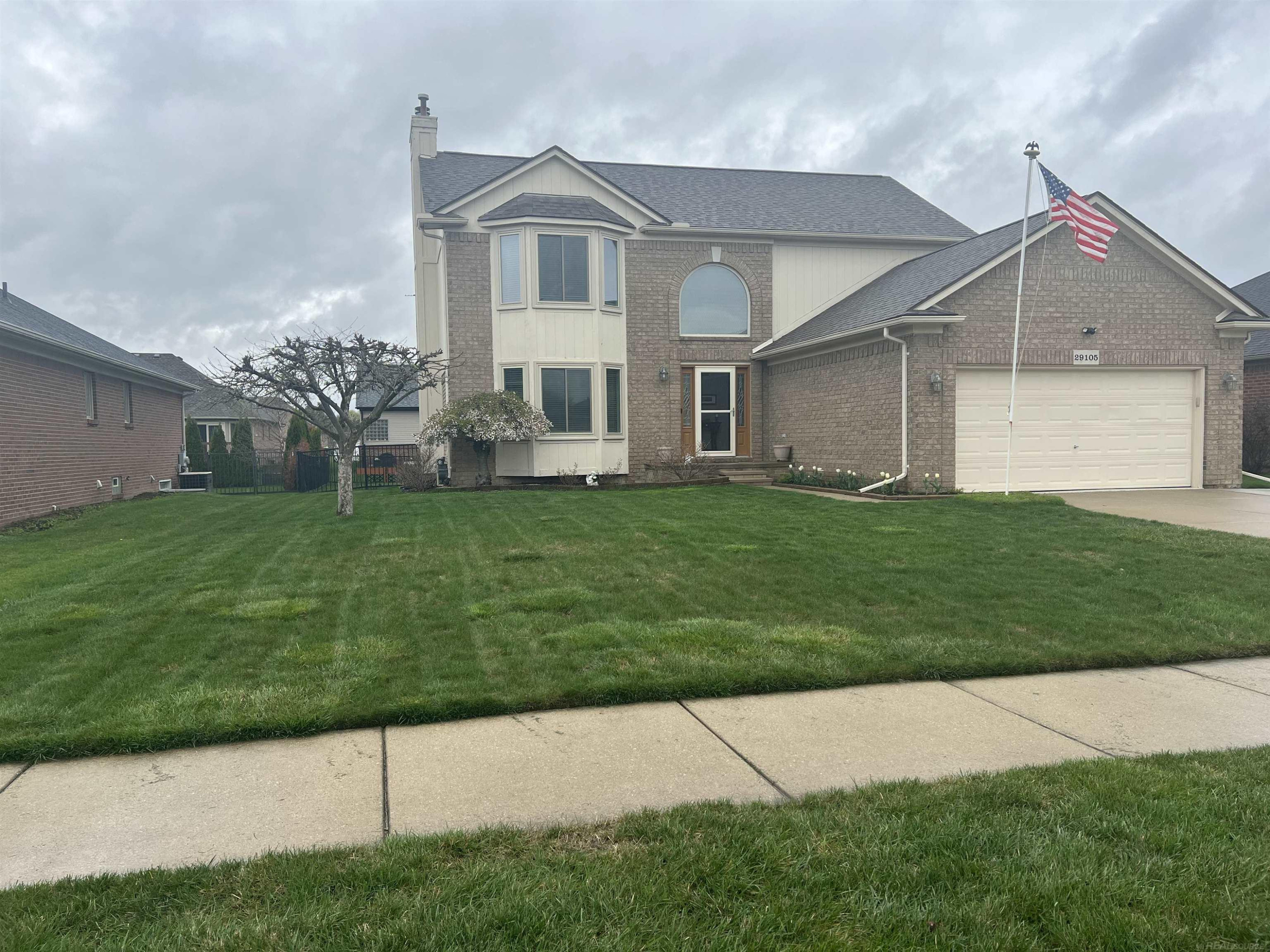 29105 BAY POINTE Drive, New Baltimore, MI 48047