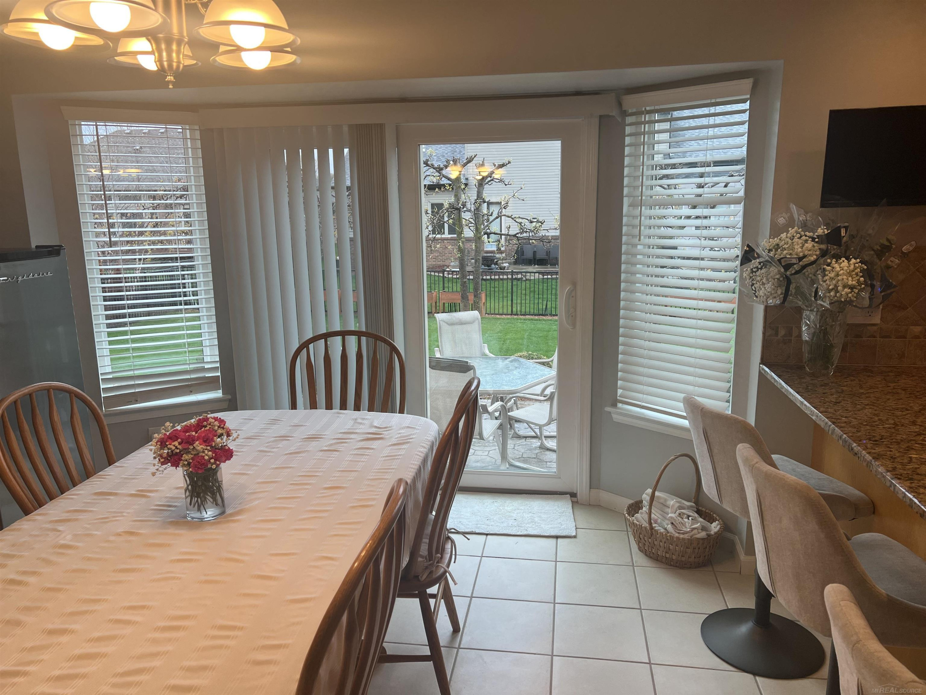 29105 BAY POINTE Drive, New Baltimore, MI 48047 — Photo 5
