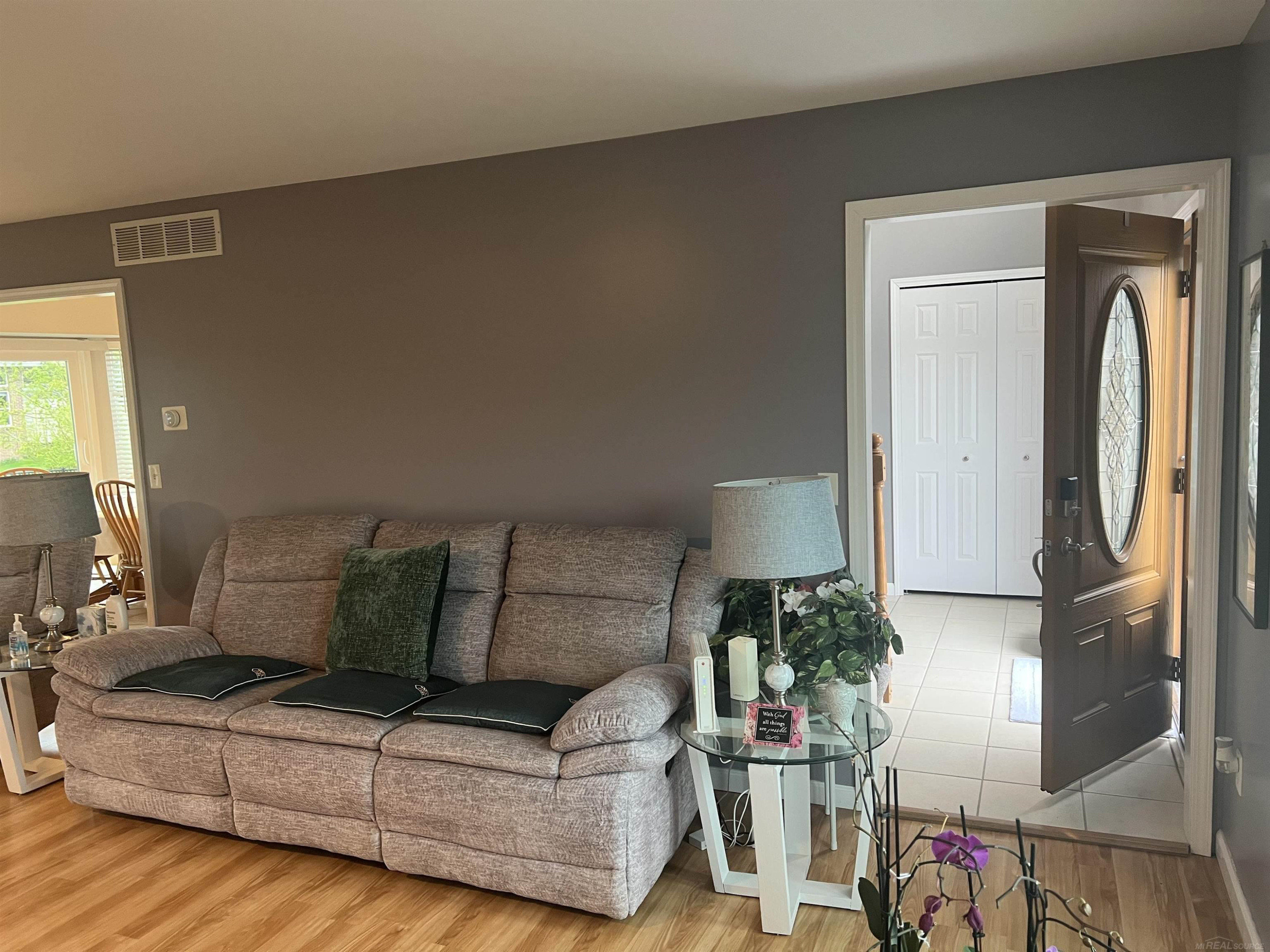 29105 BAY POINTE Drive, New Baltimore, MI 48047 — Photo 14